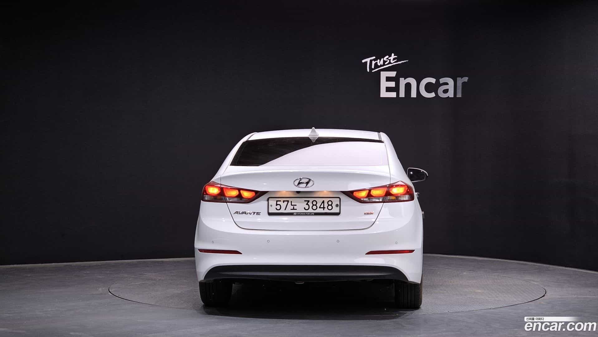 AVANTE Hyundai 2017.0-OUTER-004