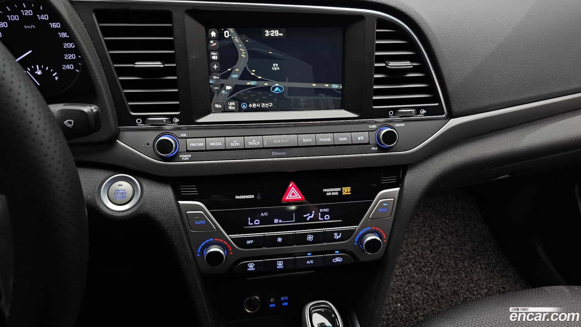 AVANTE Hyundai 2017.0-OPTION-017