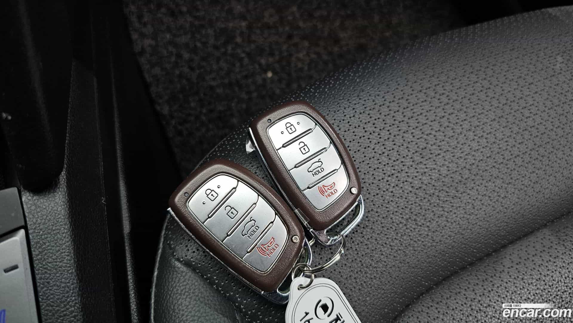 AVANTE Hyundai 2017.0-OPTION-022