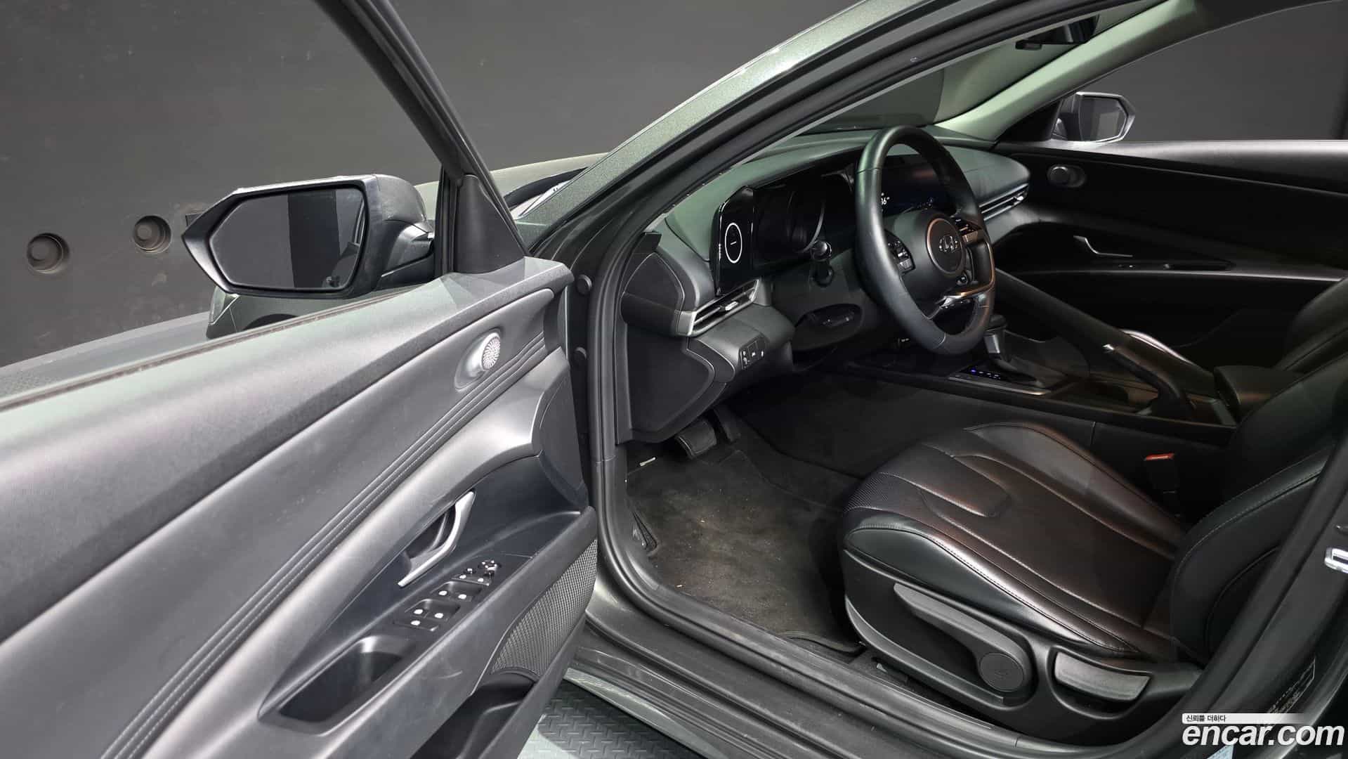 AVANTE Hyundai 2021.3-INNER-010