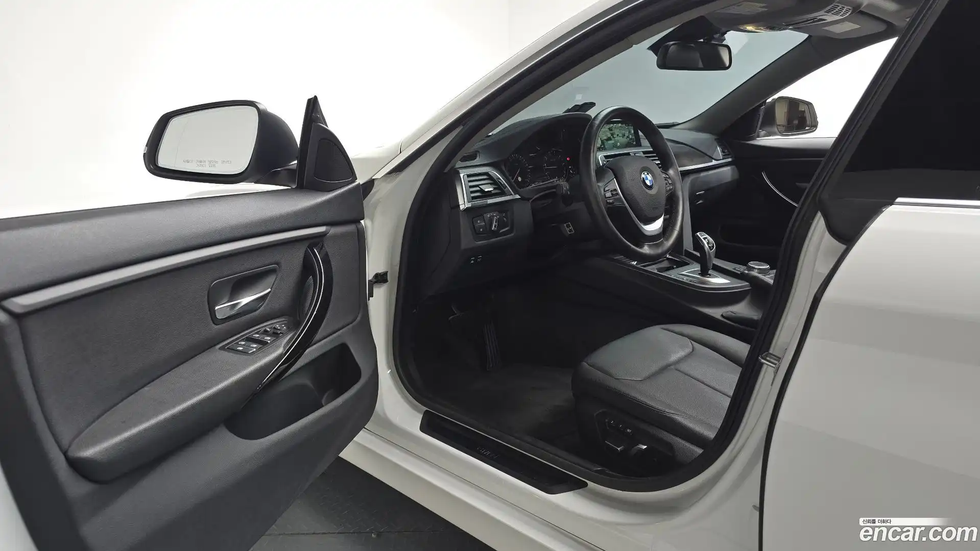 4-Series BMW 2020.3-INNER-010