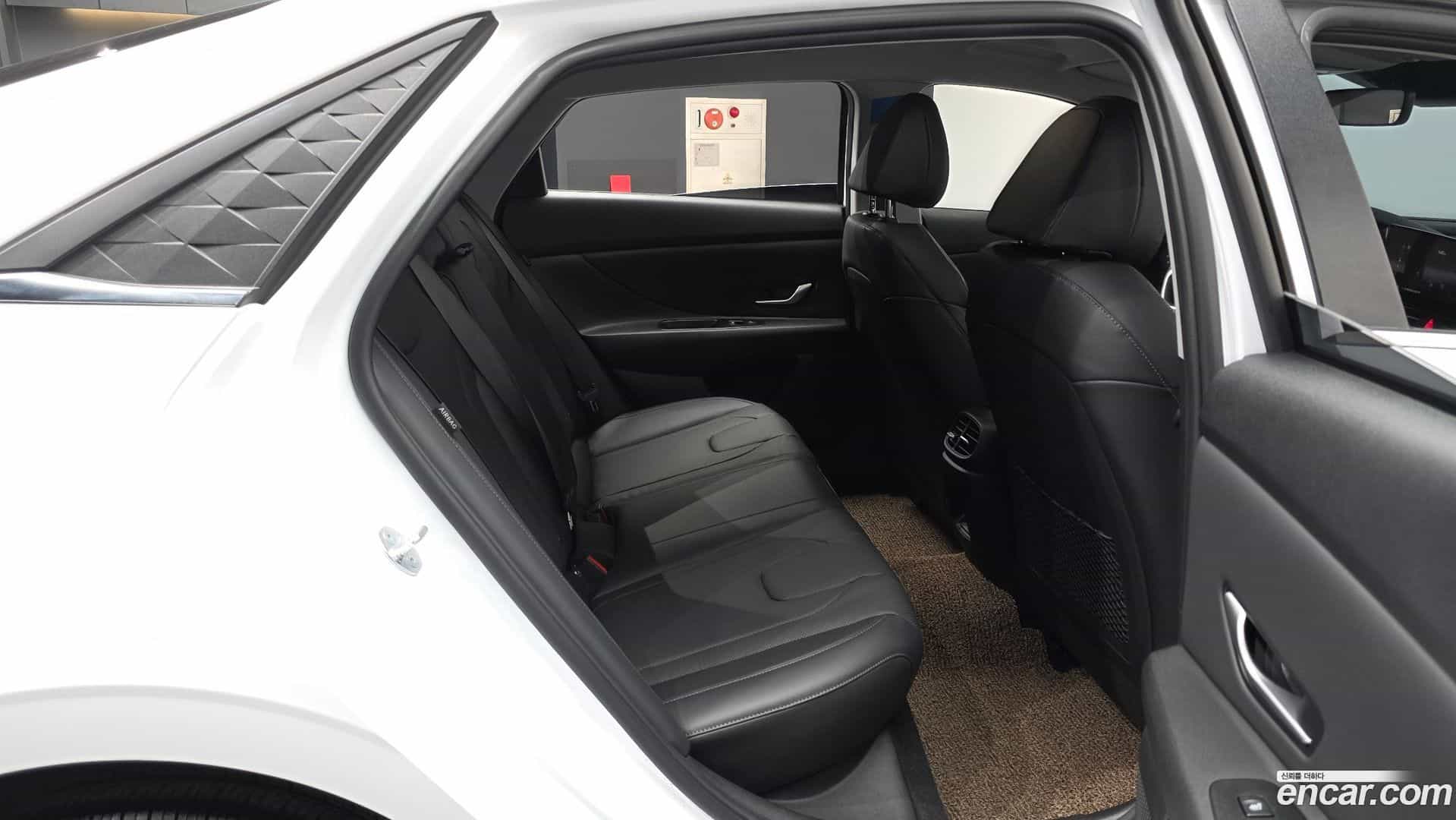 AVANTE Hyundai 2025.6-OPTION-015