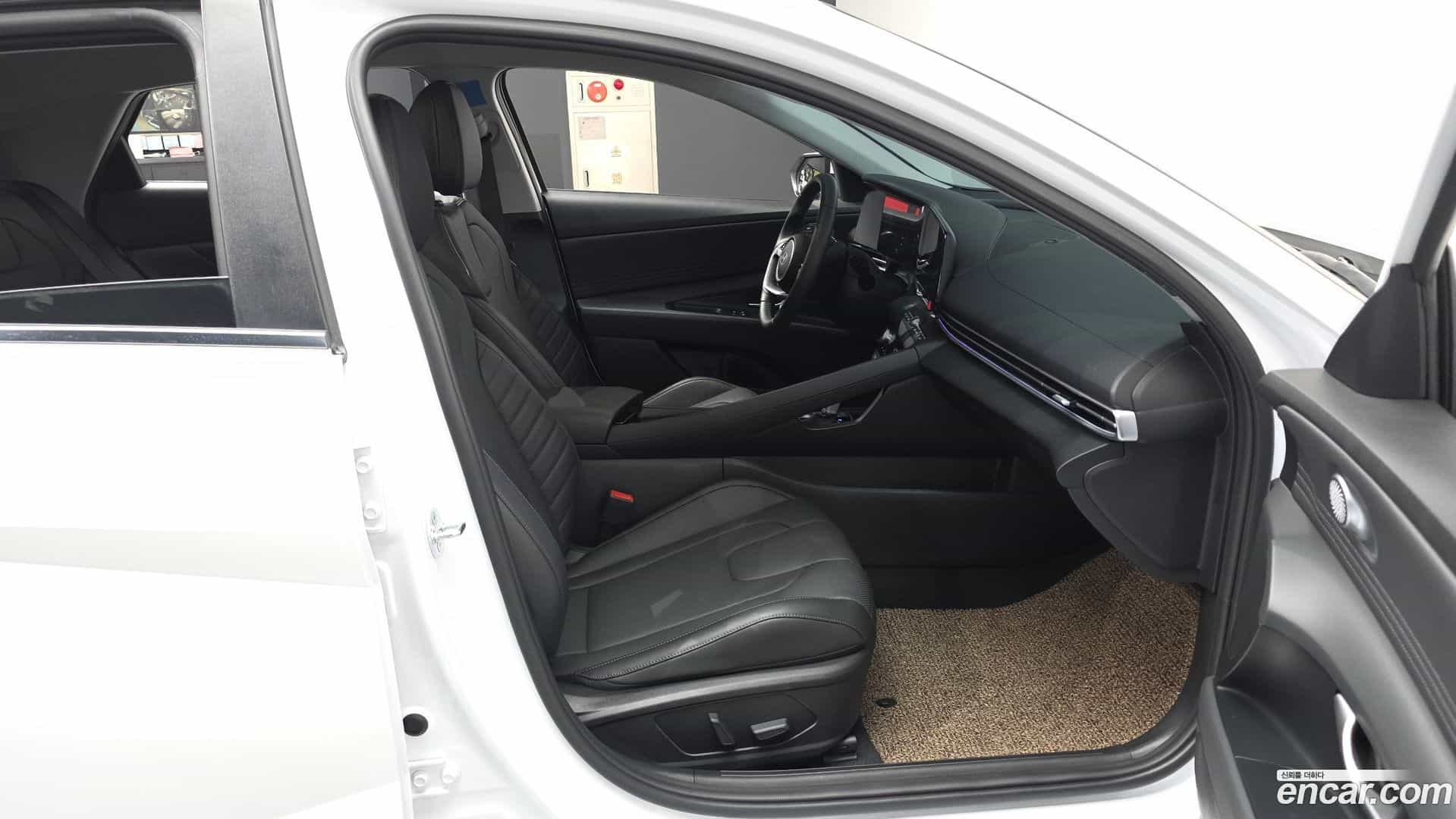 AVANTE Hyundai 2025.6-INNER-036