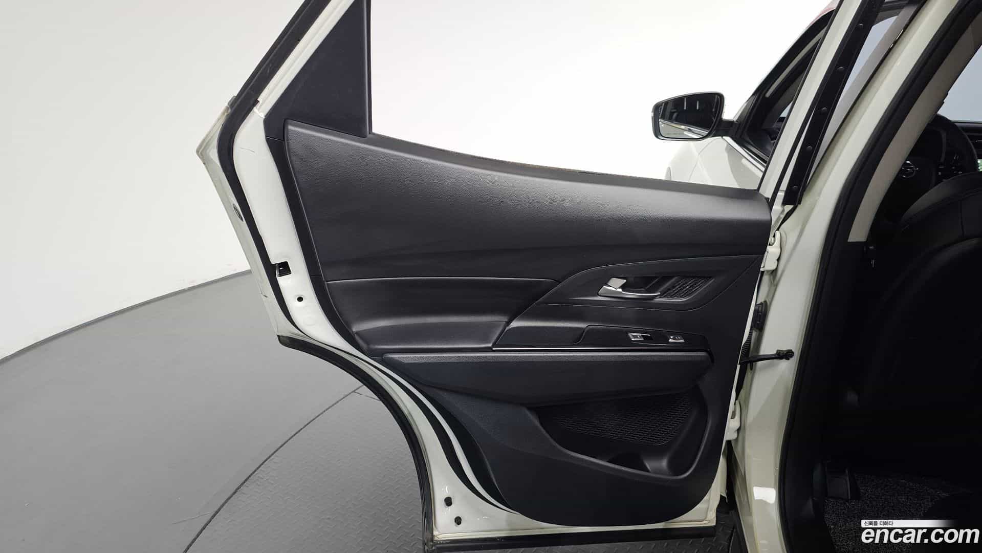 KORANDO KG Mobility 2019.11-INNER-035
