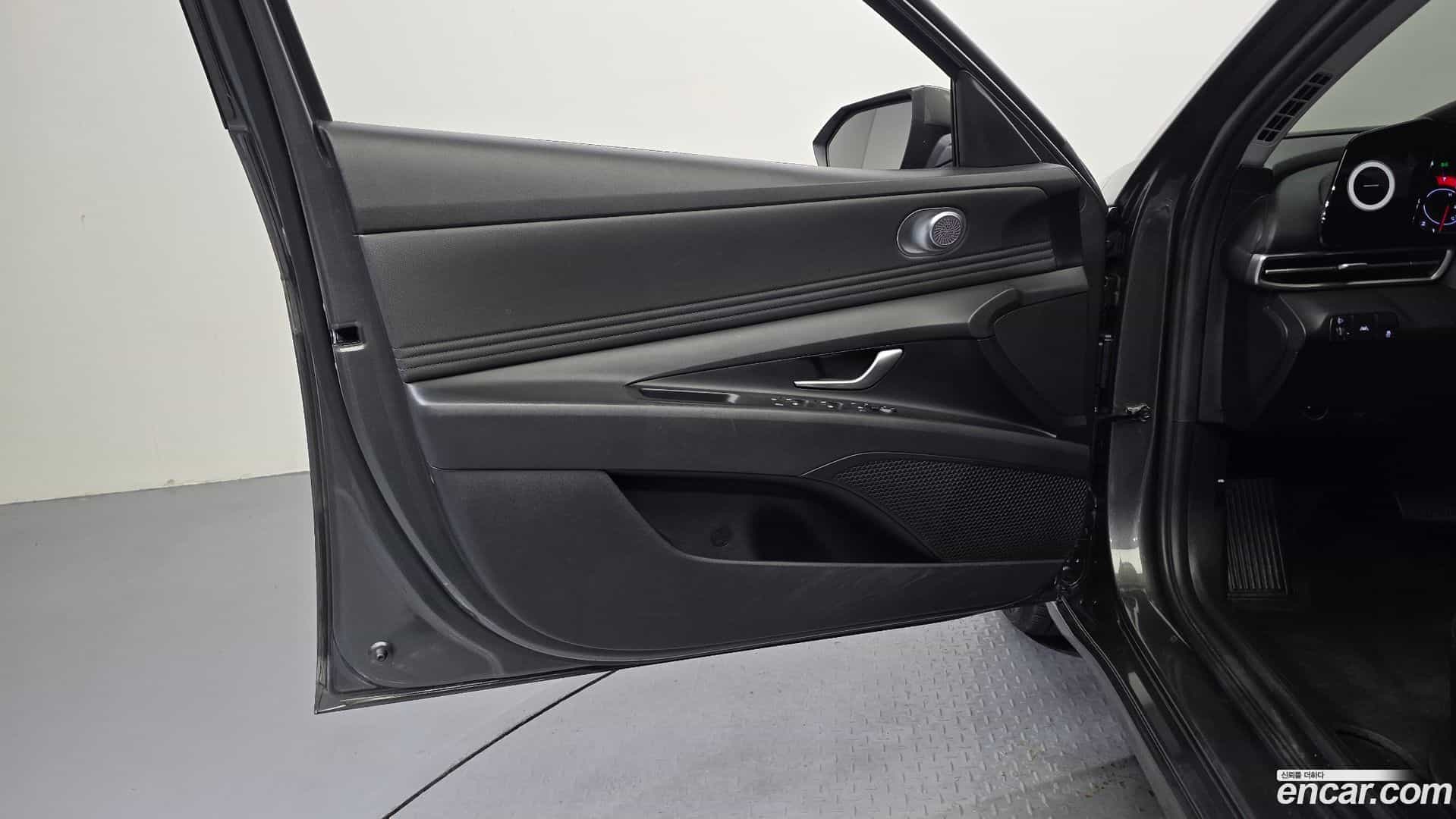 AVANTE Hyundai 2021.6-INNER-034