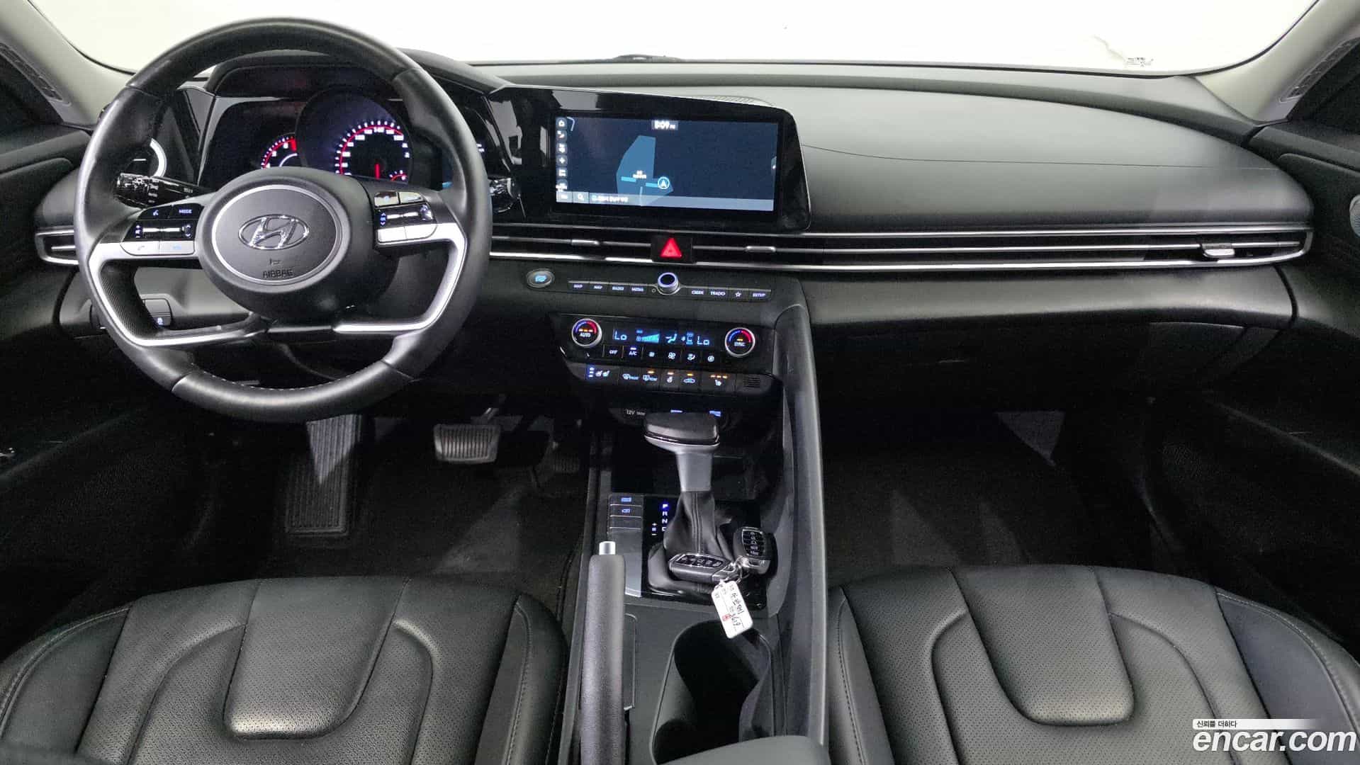 AVANTE Hyundai 2021.6-OPTION-040
