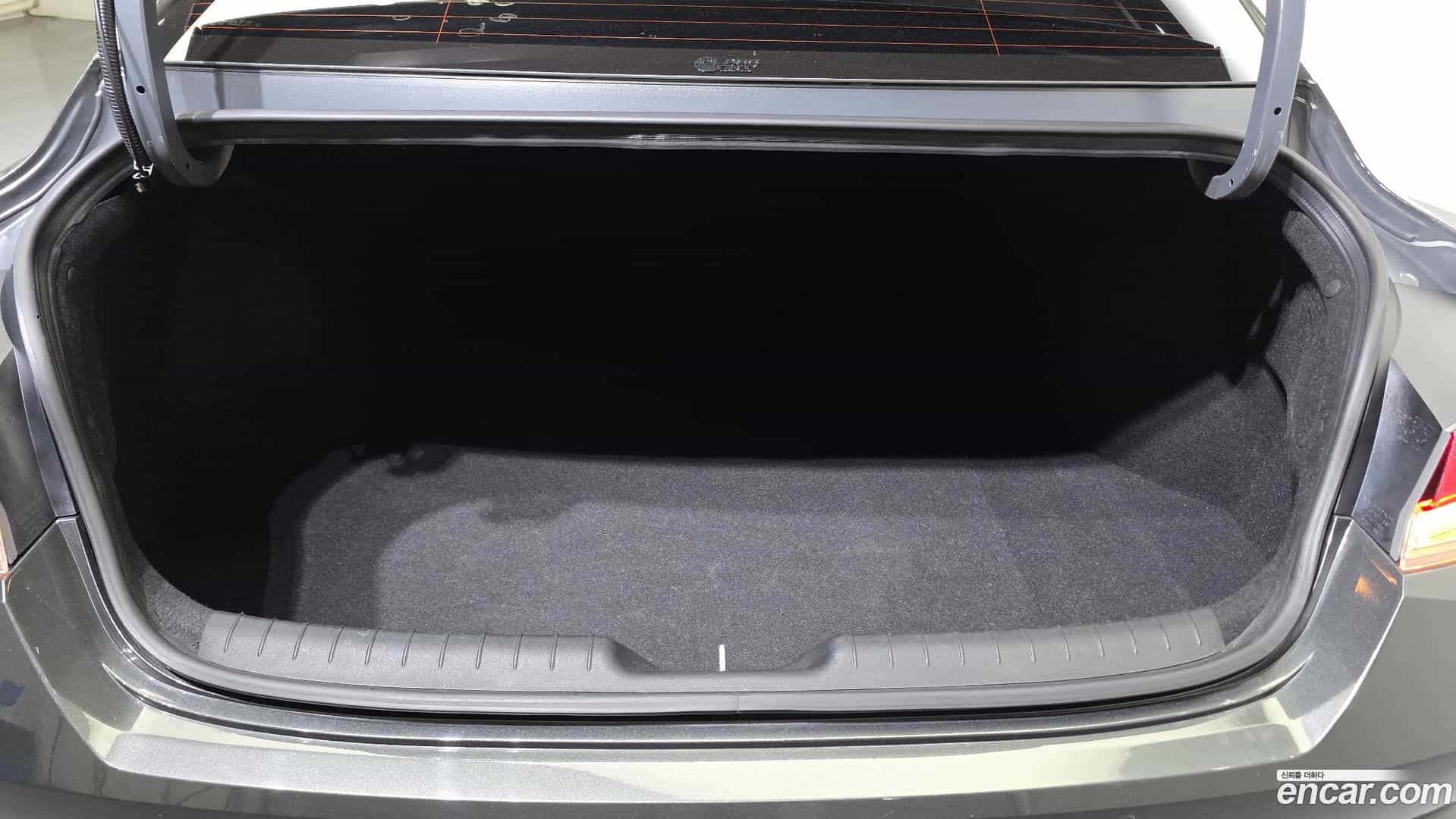 AVANTE Hyundai 2021.6-OPTION-043