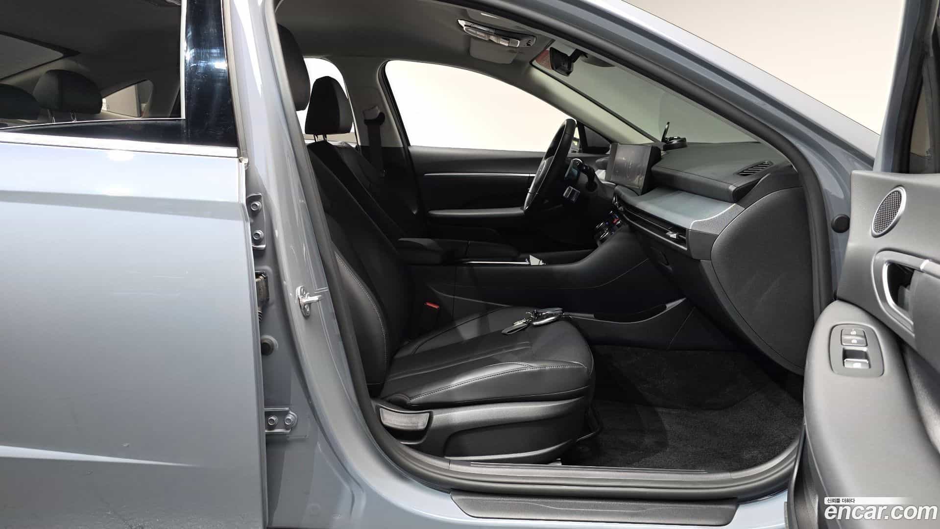 Sonata Hyundai 2025.9-INNER-036