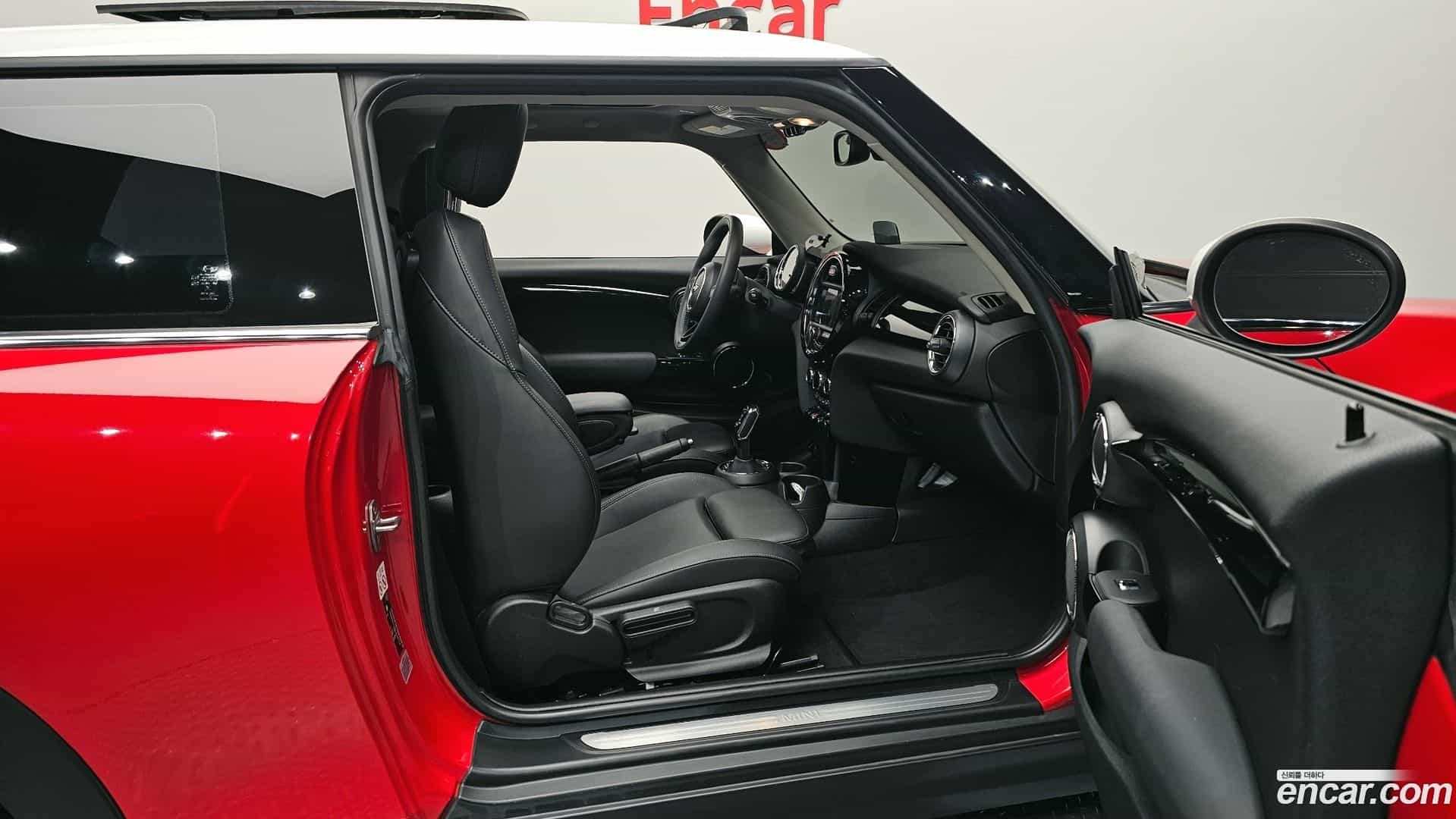 Cooper Mini 2020.0-INNER-036
