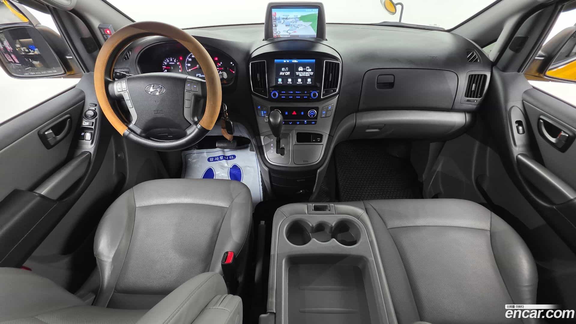 Starex Hyundai 2020.6-INNER-007