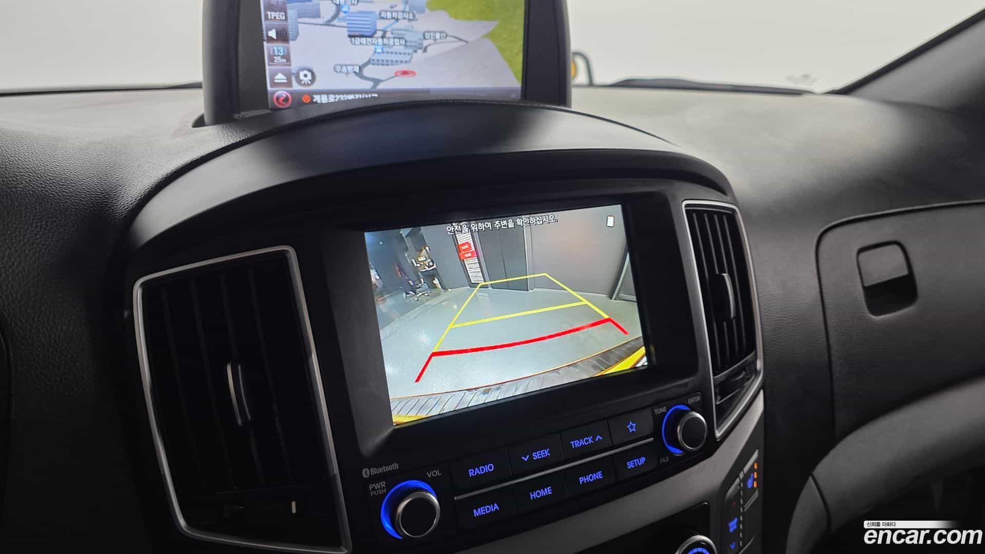 Starex Hyundai 2020.6-OPTION-019