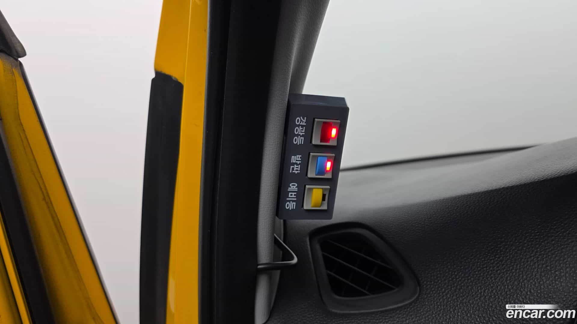 Starex Hyundai 2020.6-OPTION-022