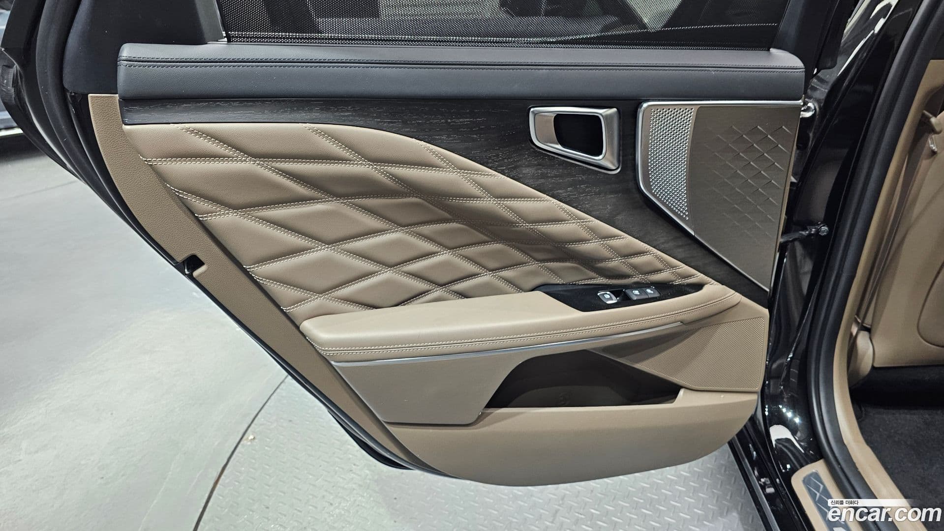 Main__Slider__Photo:K8 Kia 2022.4-24