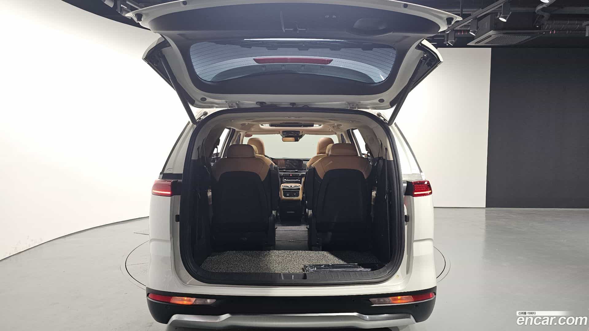 Canival Kia 2021.4-OPTION-024