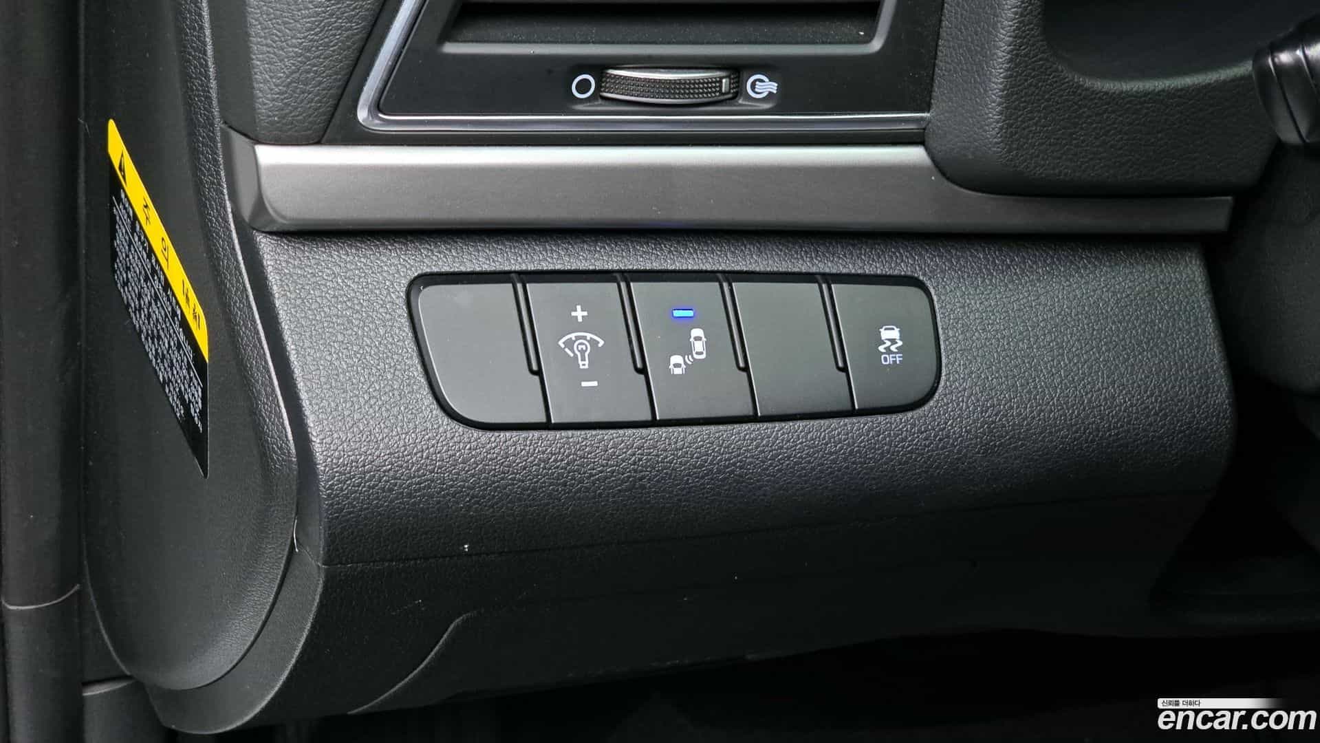 AVANTE Hyundai 2018.7-OPTION-017
