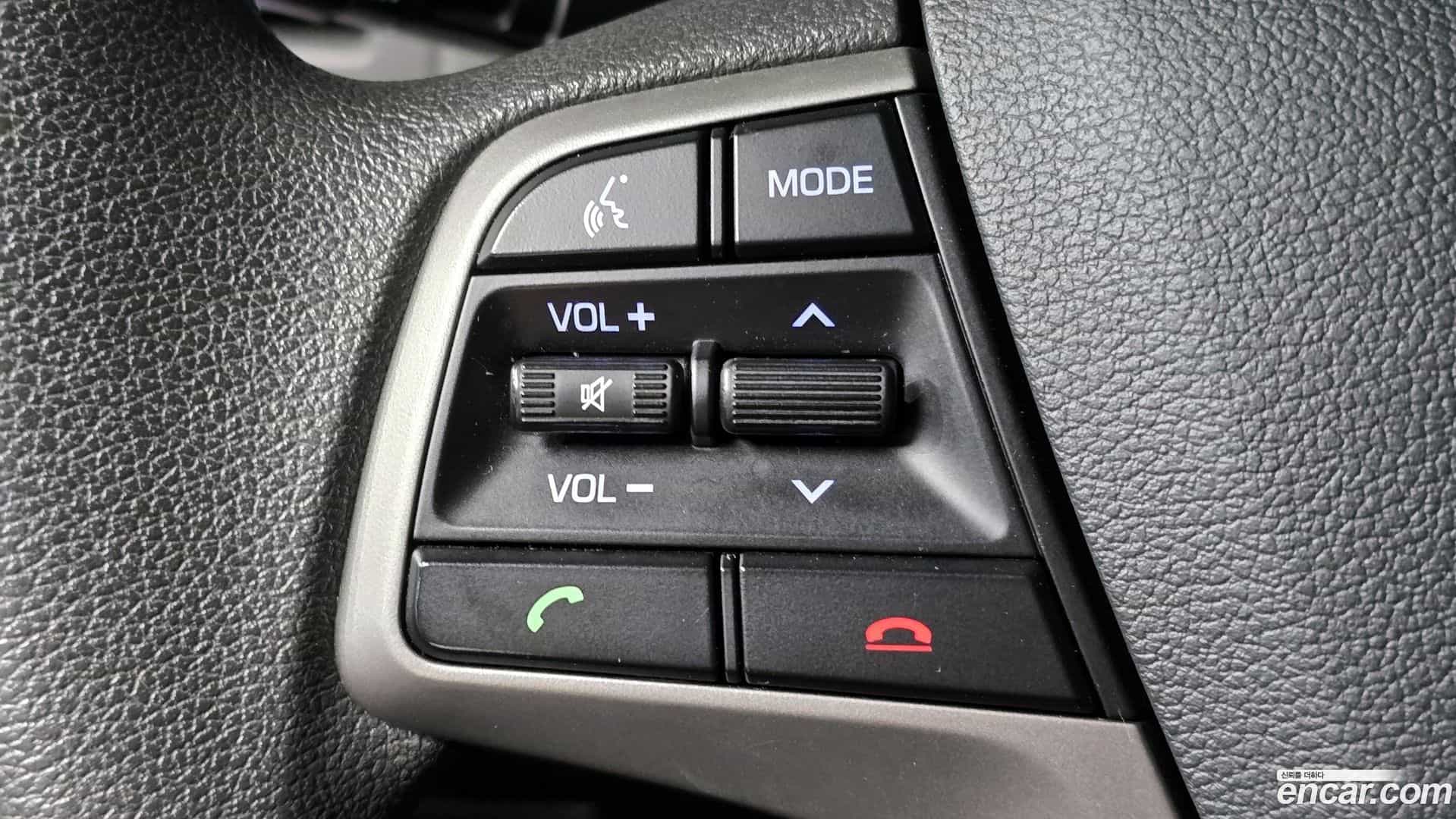 AVANTE Hyundai 2018.7-OPTION-021
