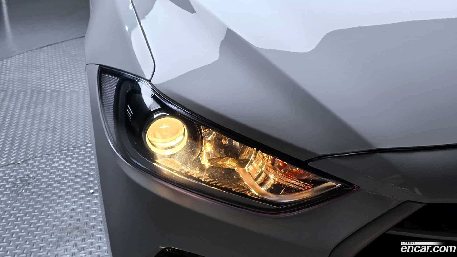 AVANTE Hyundai 2018.7-OUTER-032