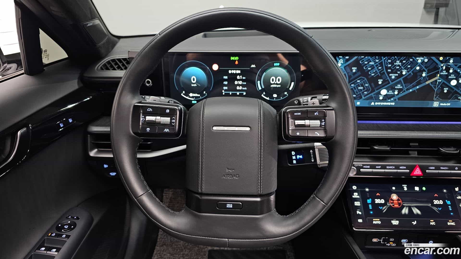 Grandeur Hyundai 2025.9-OPTION-016