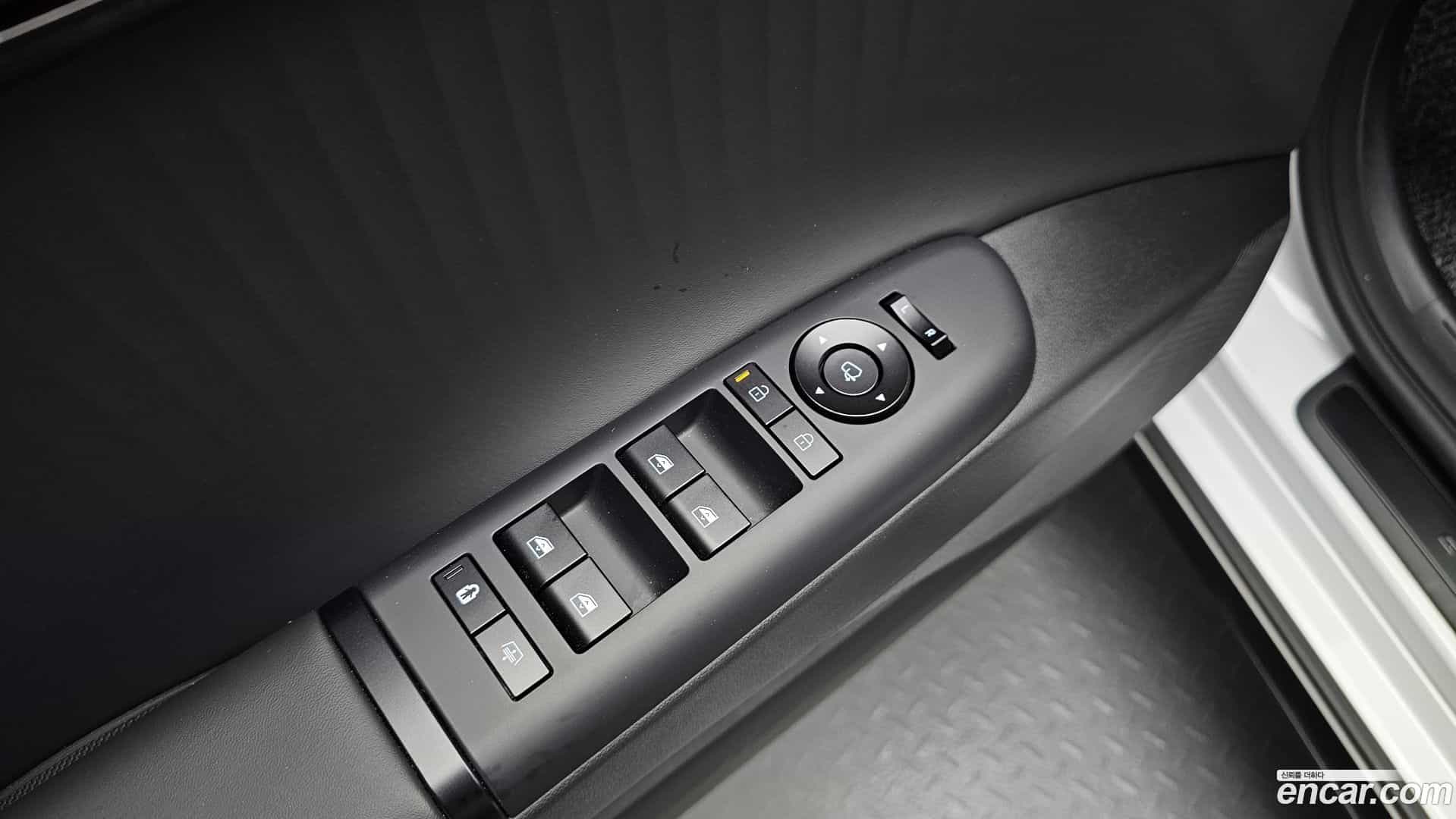 Grandeur Hyundai 2025.9-OPTION-052