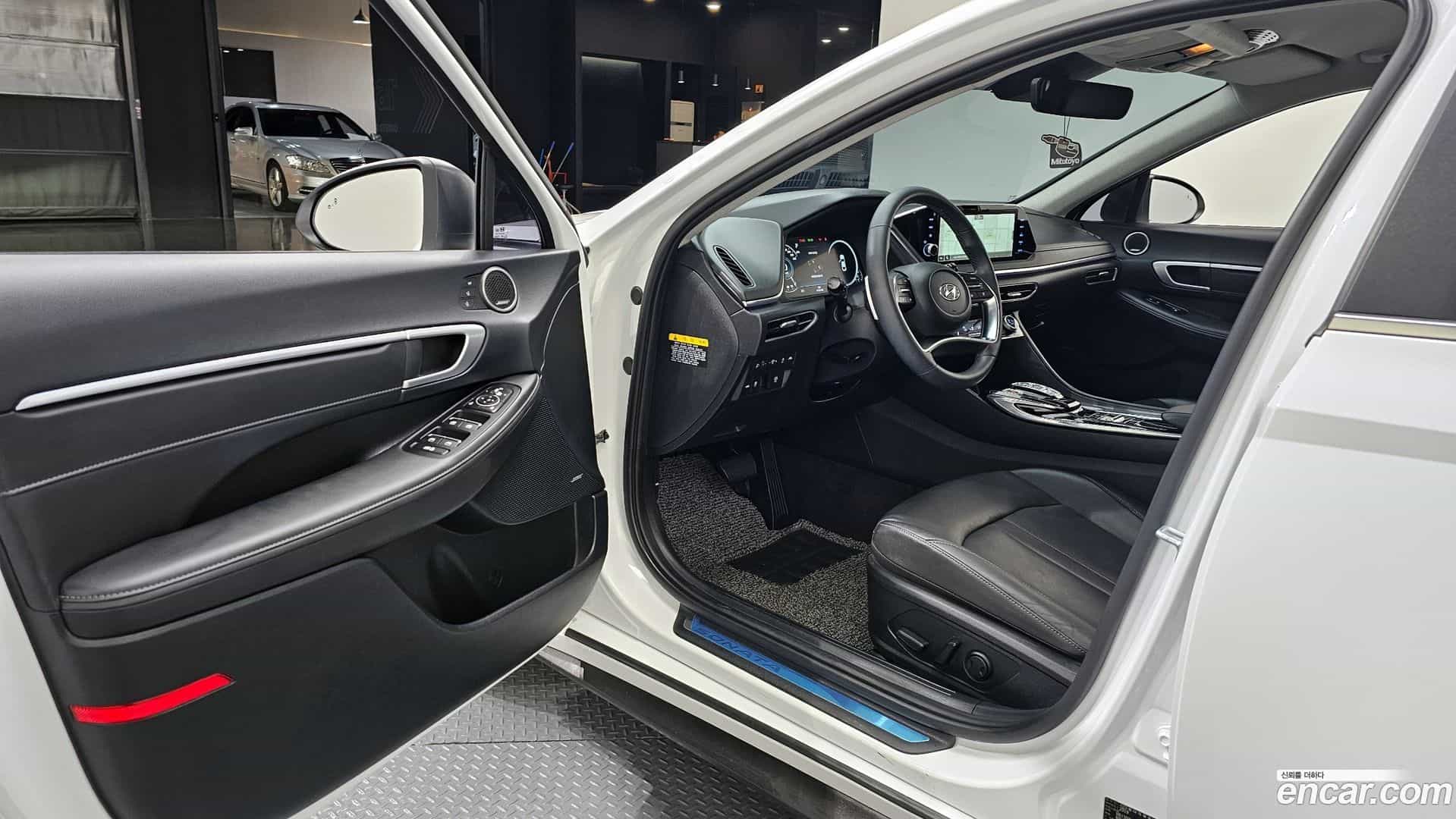 Sonata Hyundai 2019.4-INNER-010