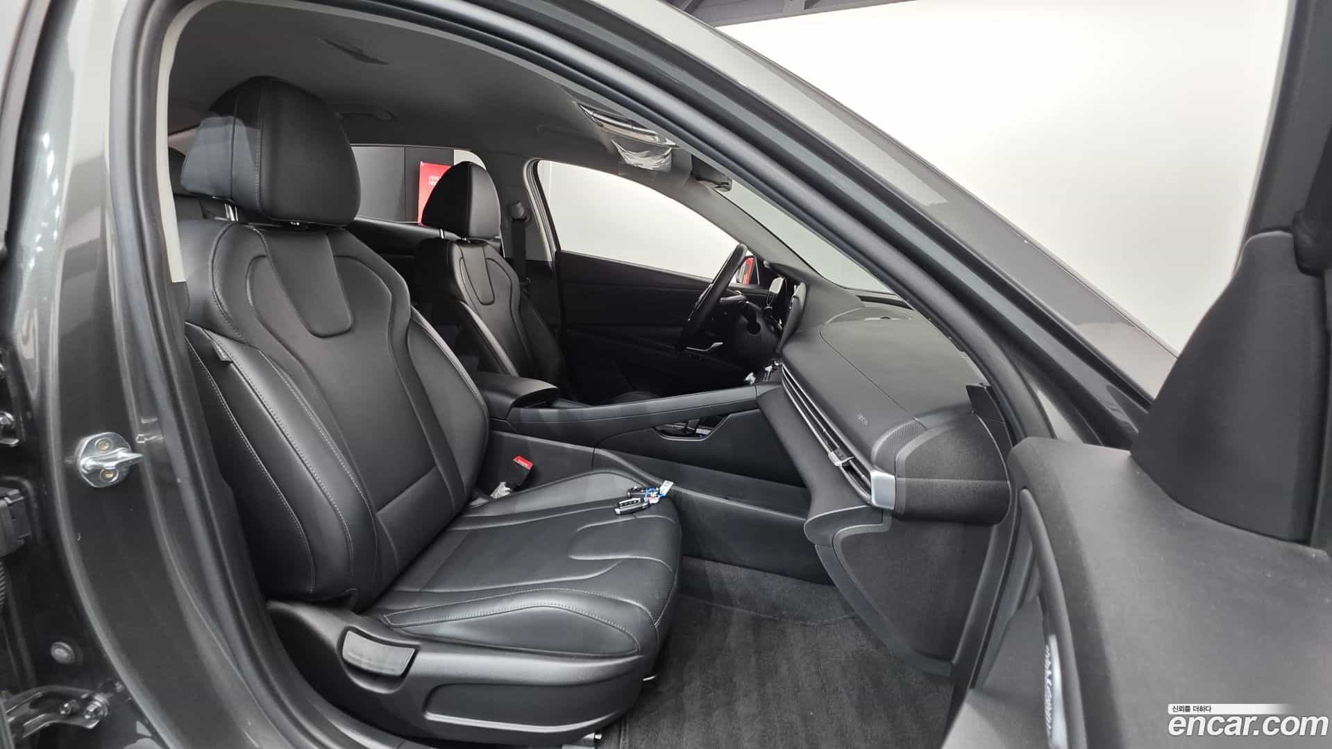 AVANTE Hyundai 2021.7-INNER-010