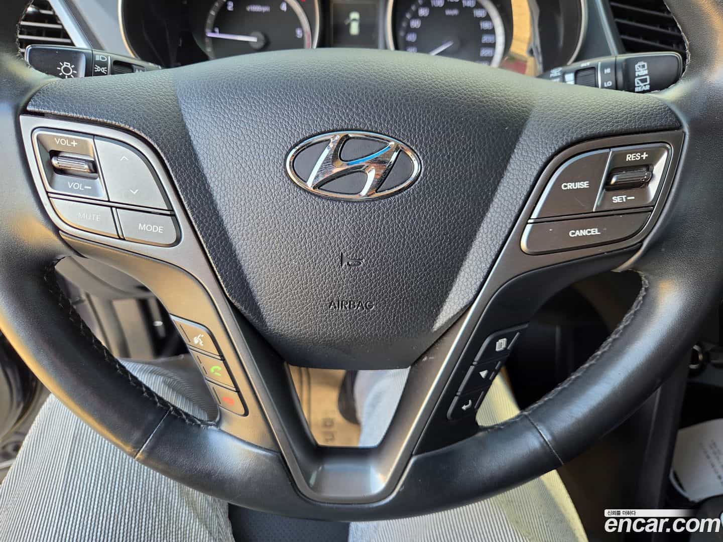 Santafe Hyundai 2016.8-OPTION-017