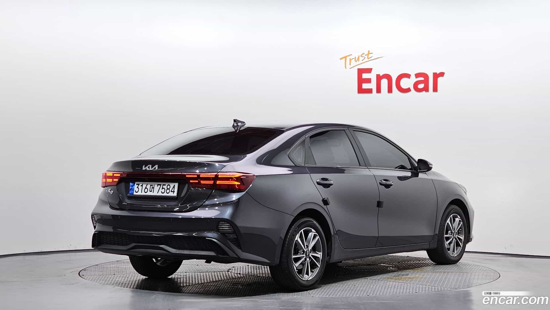 K3 Kia 2022.2-OUTER-002