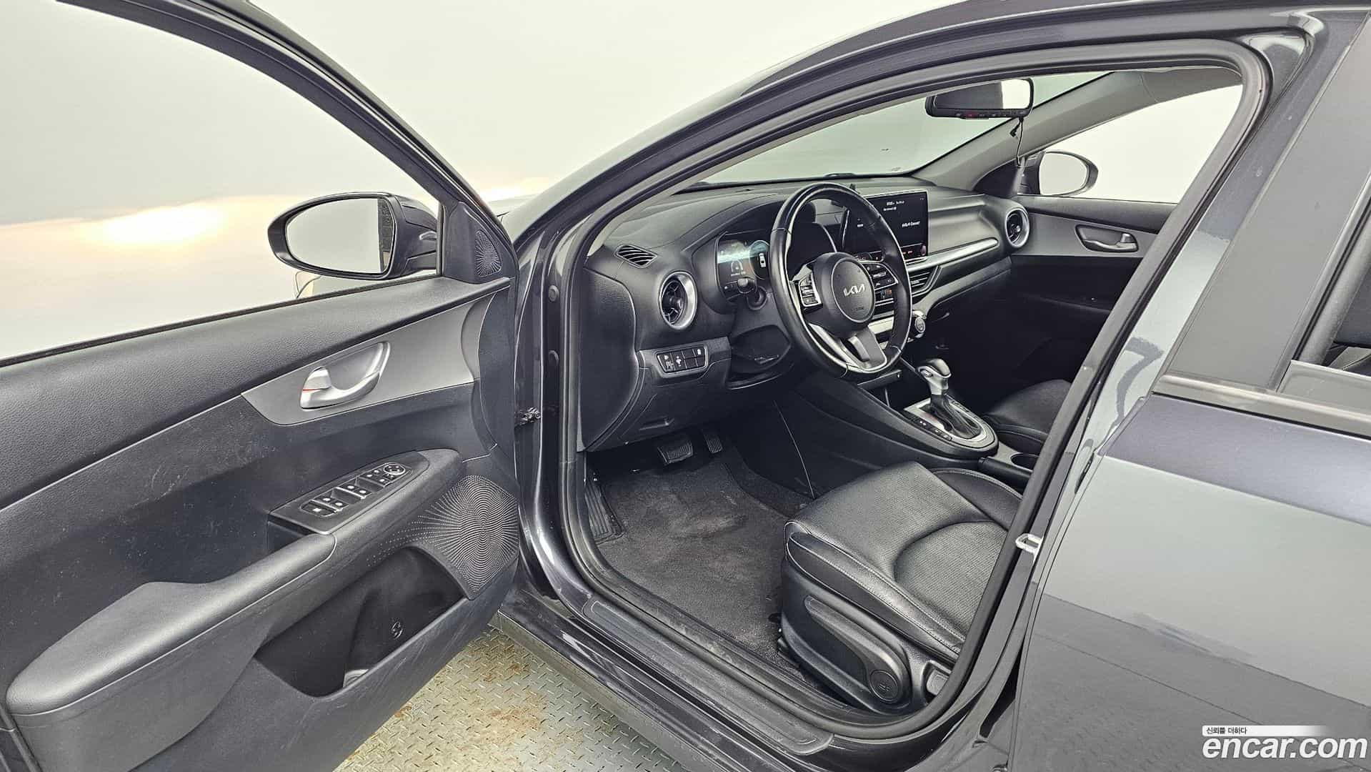 K3 Kia 2022.2-INNER-010