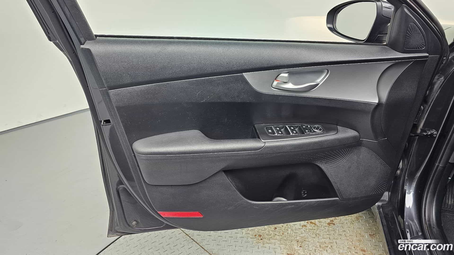 K3 Kia 2022.2-INNER-034