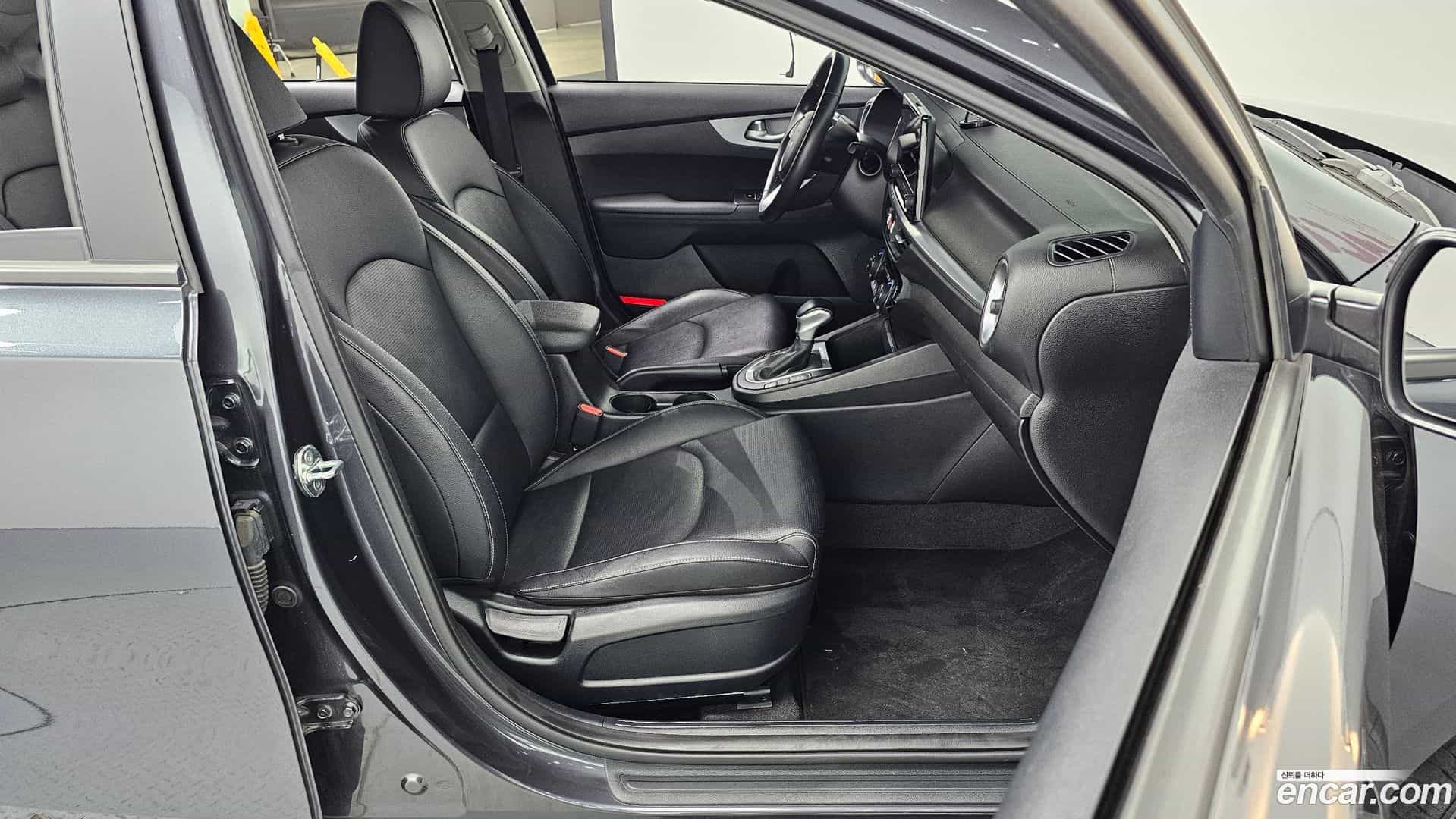 K3 Kia 2022.2-INNER-036
