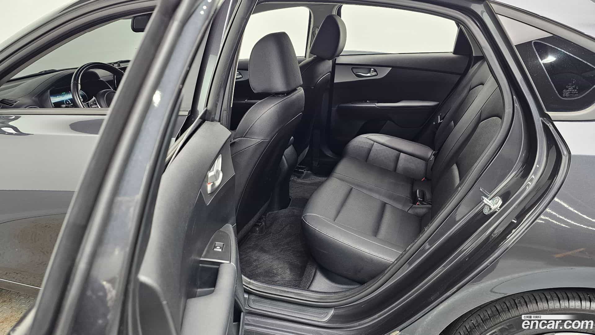 K3 Kia 2022.2-OPTION-043