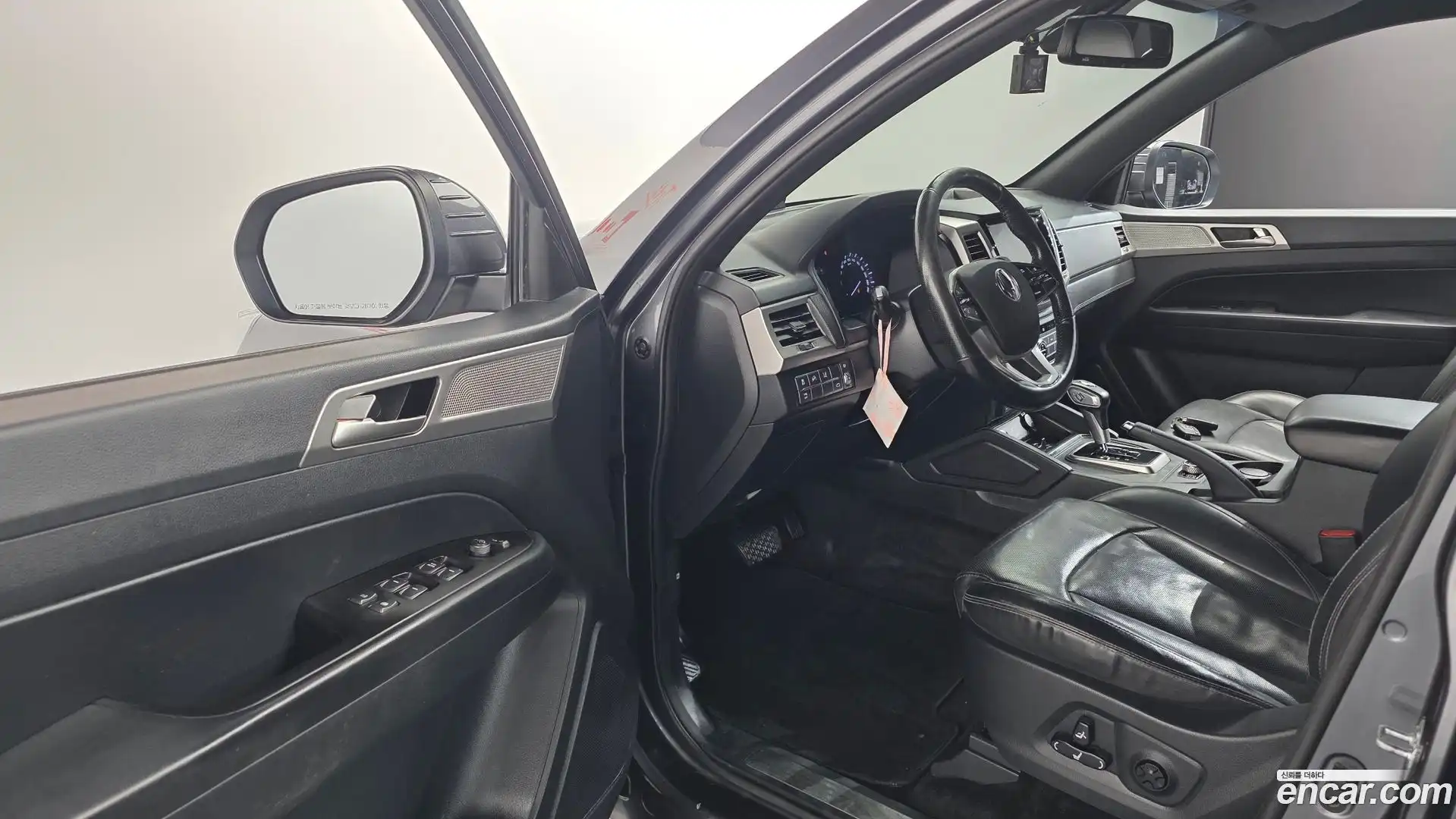 Rexton KG Mobility 2019.5-OPTION-015