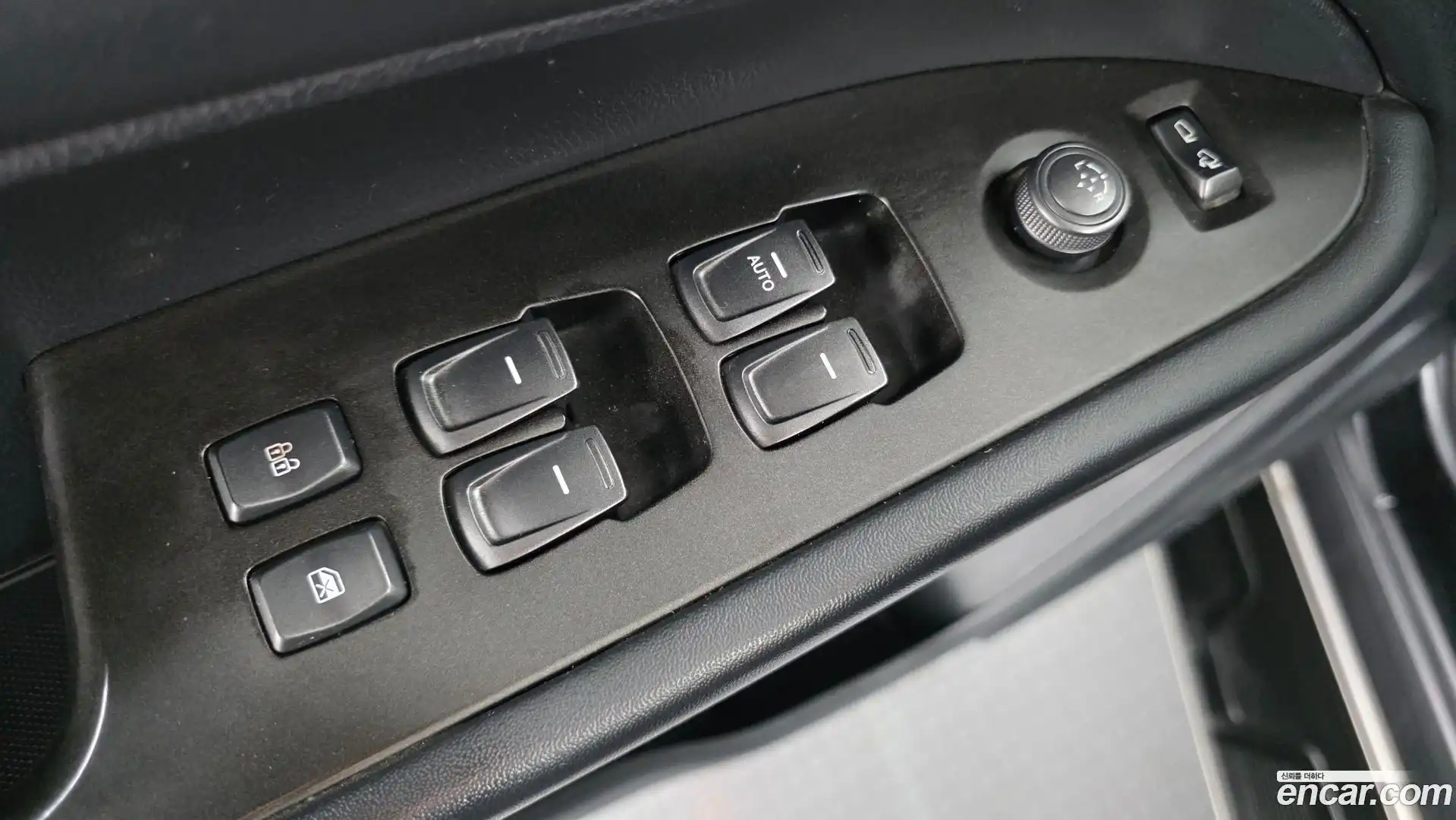 Rexton KG Mobility 2019.5-OPTION-016