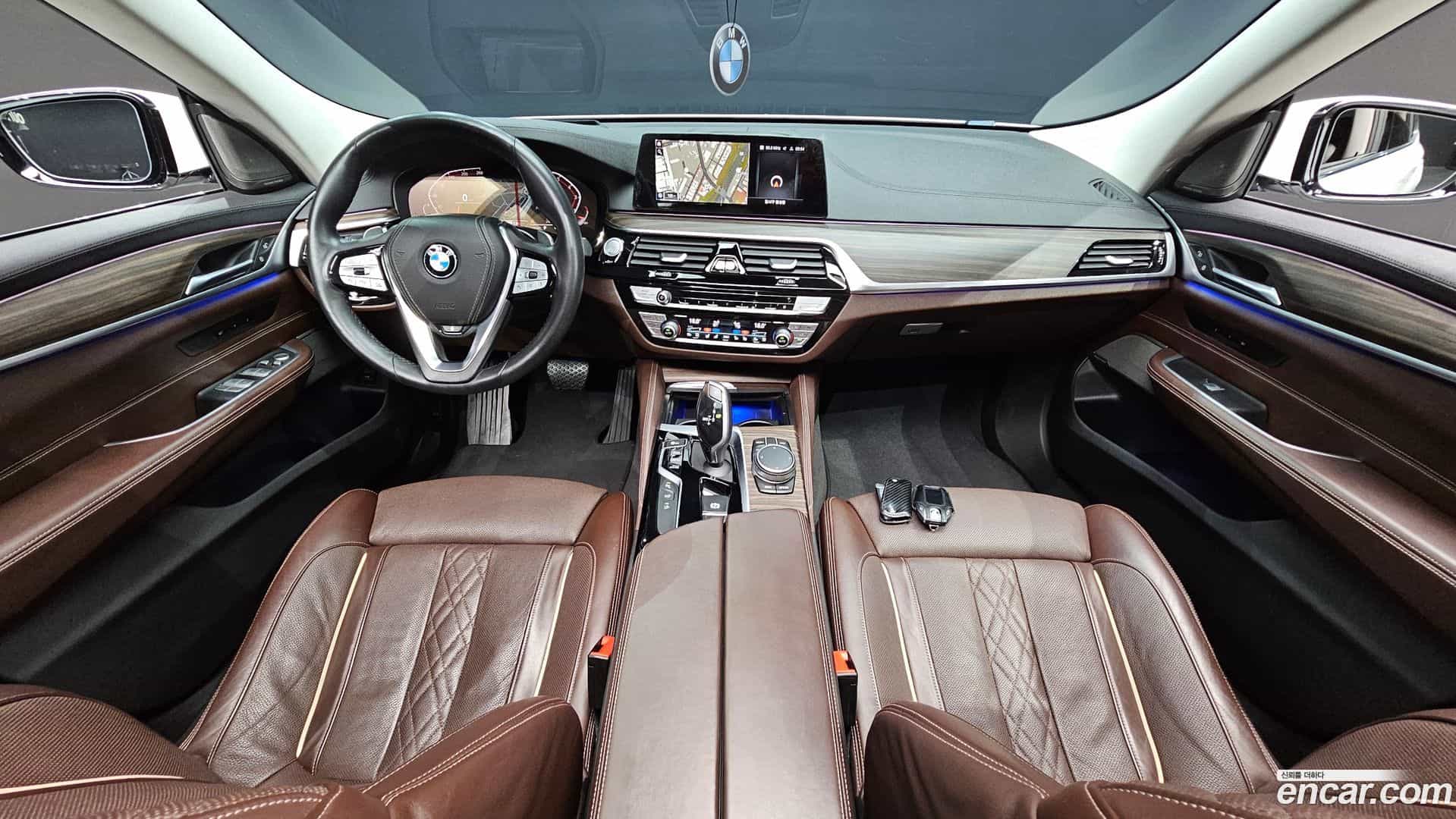 Gran Turismo BMW 2020.1-INNER-007