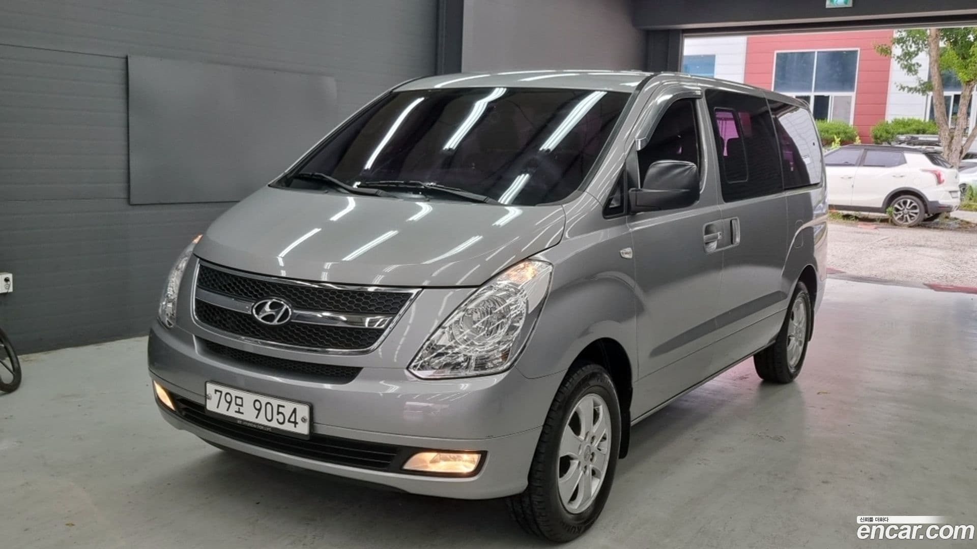 Main__Slider__Photo:Starex Hyundai 2015.0-0