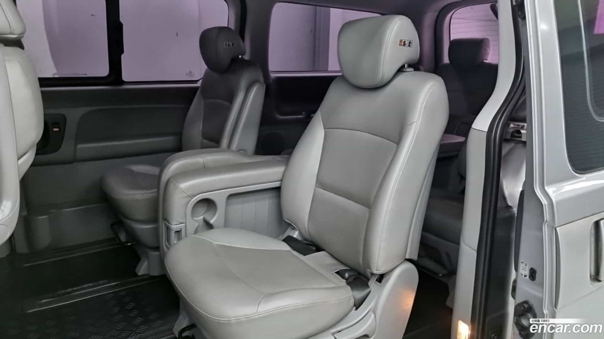 Starex Hyundai 2015.0-OPTION-015