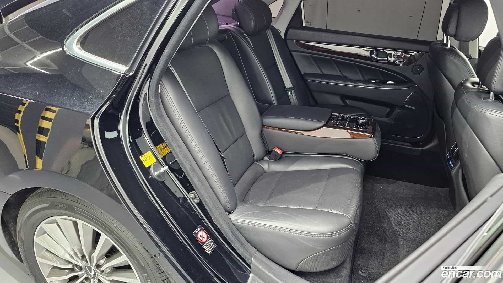 Equus Hyundai 2013.3-OPTION-015