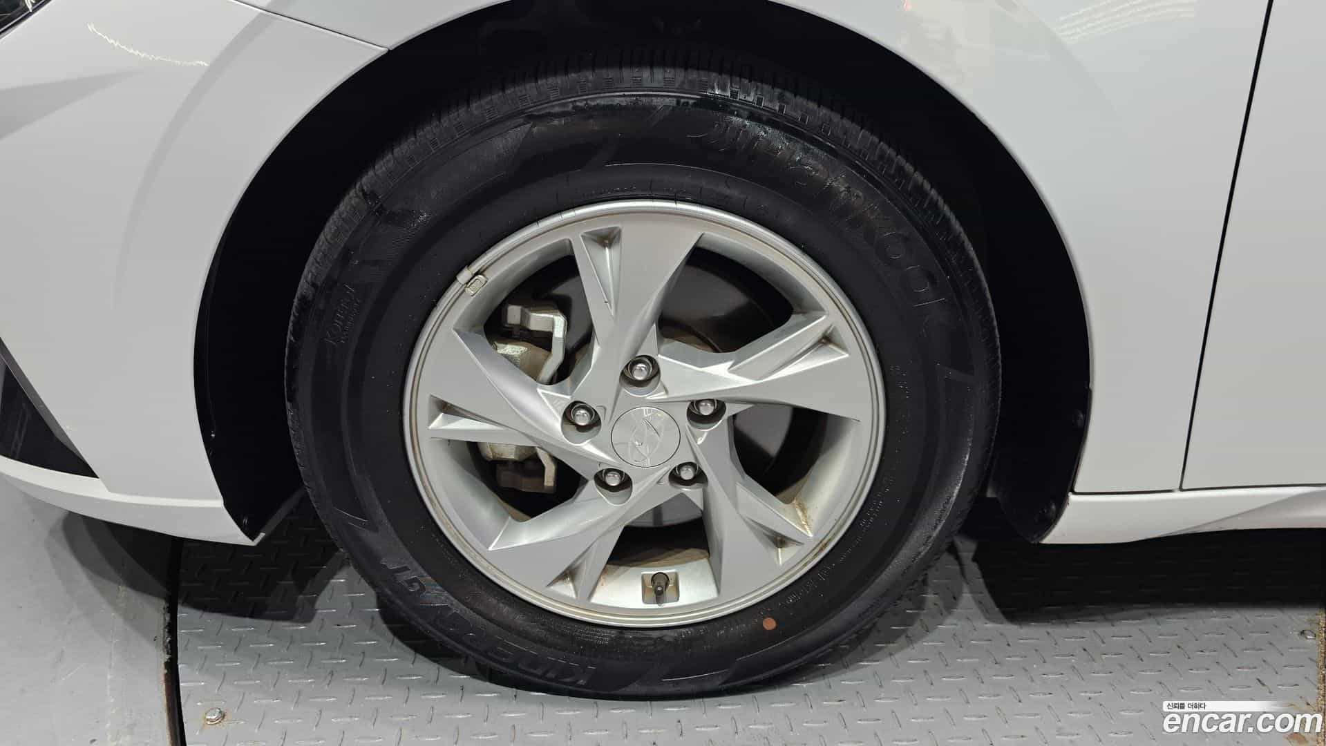 AVANTE Hyundai 2022.2-OUTER-005