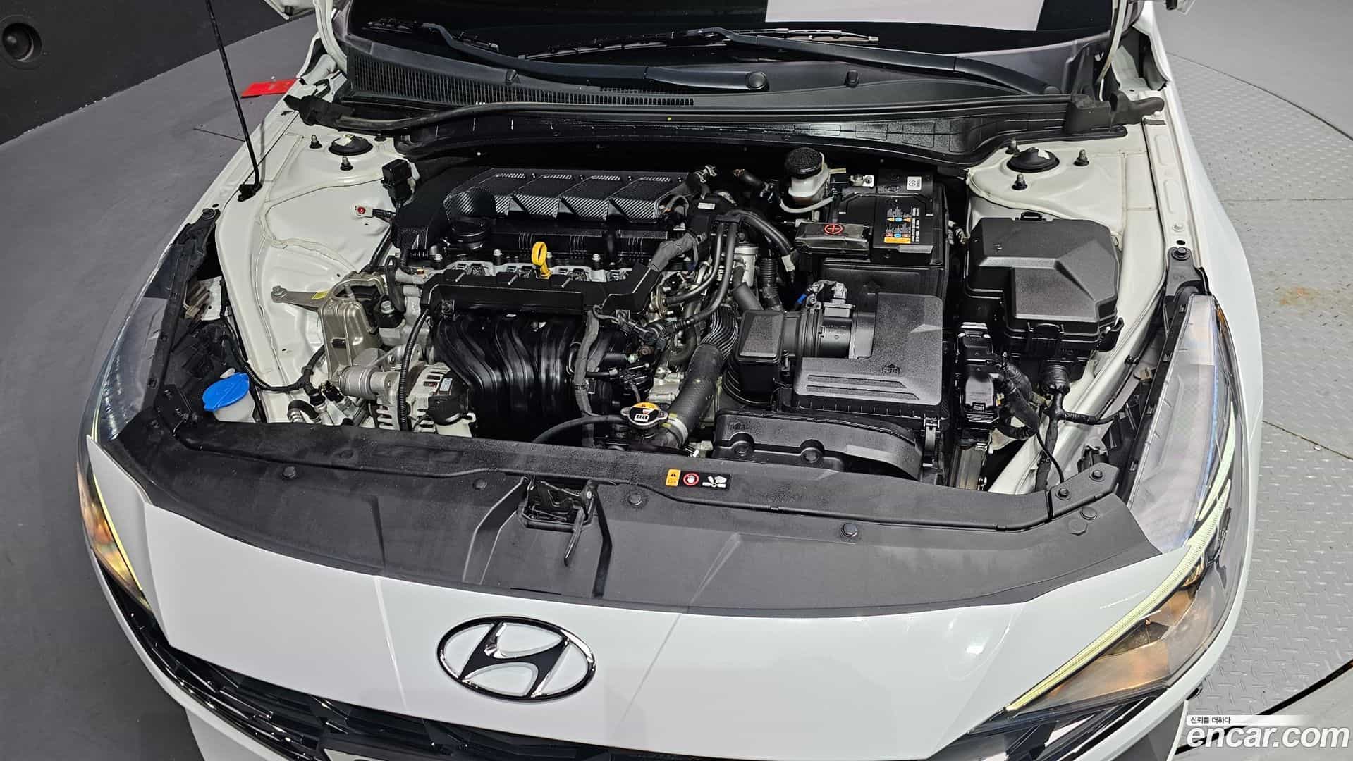 AVANTE Hyundai 2022.2-OUTER-006