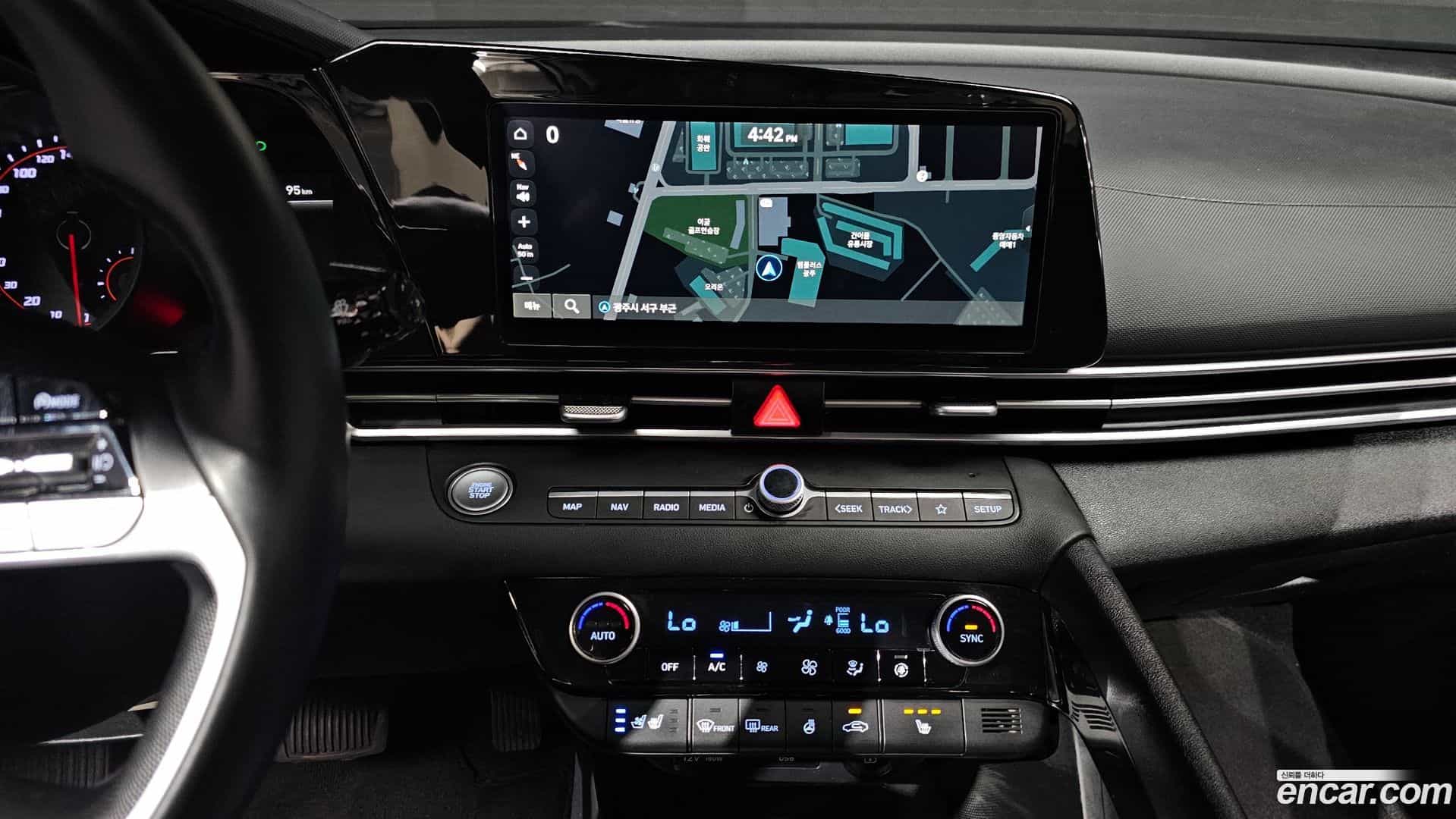AVANTE Hyundai 2022.2-OPTION-018