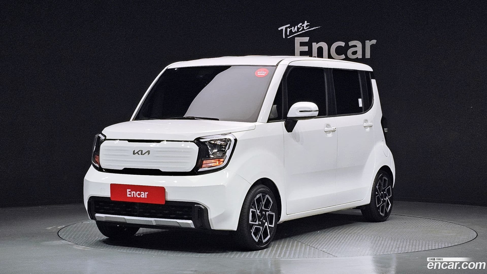 Main__Slider__Photo:RAY Kia 2023.1-0