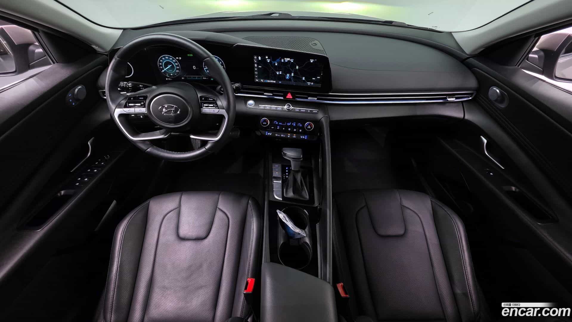 AVANTE Hyundai 2022.6-INNER-007