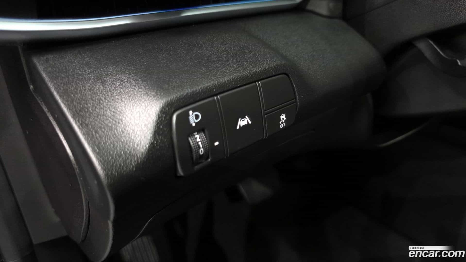 AVANTE Hyundai 2022.6-OPTION-016