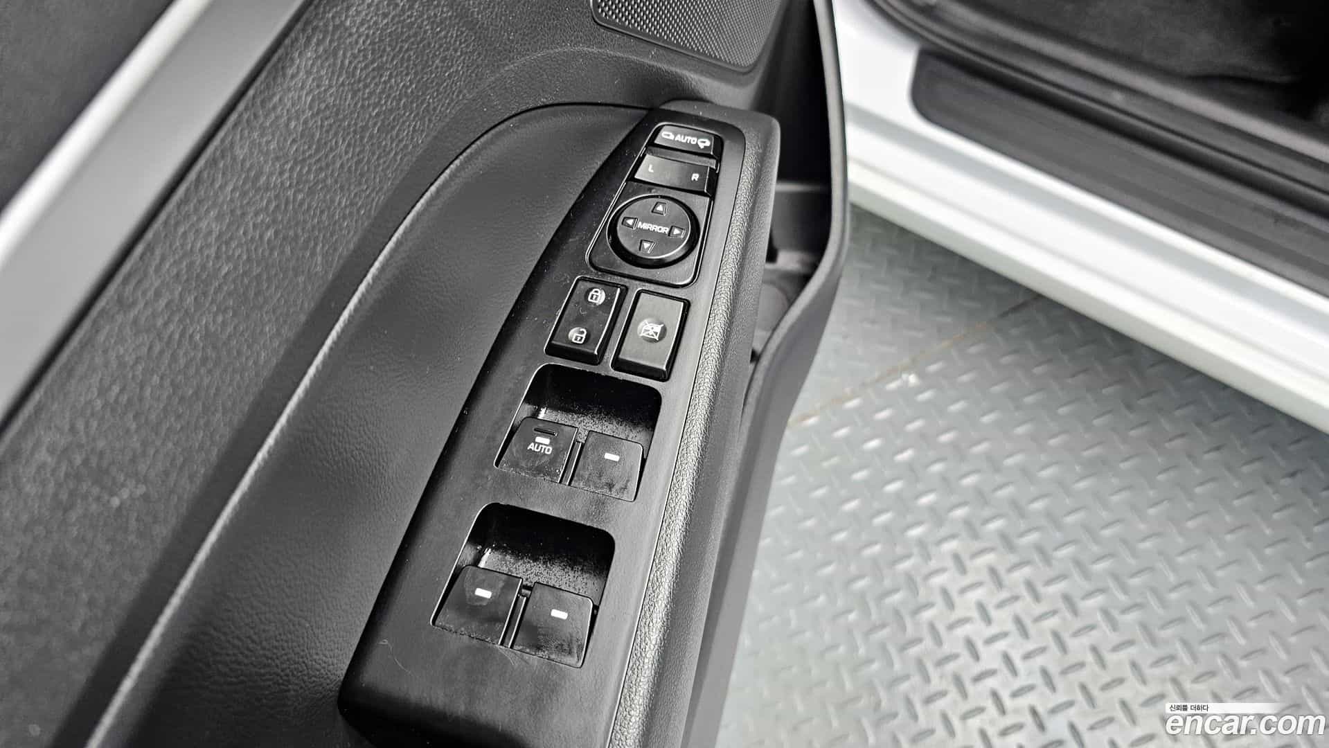 AVANTE Hyundai 2019.8-OPTION-021