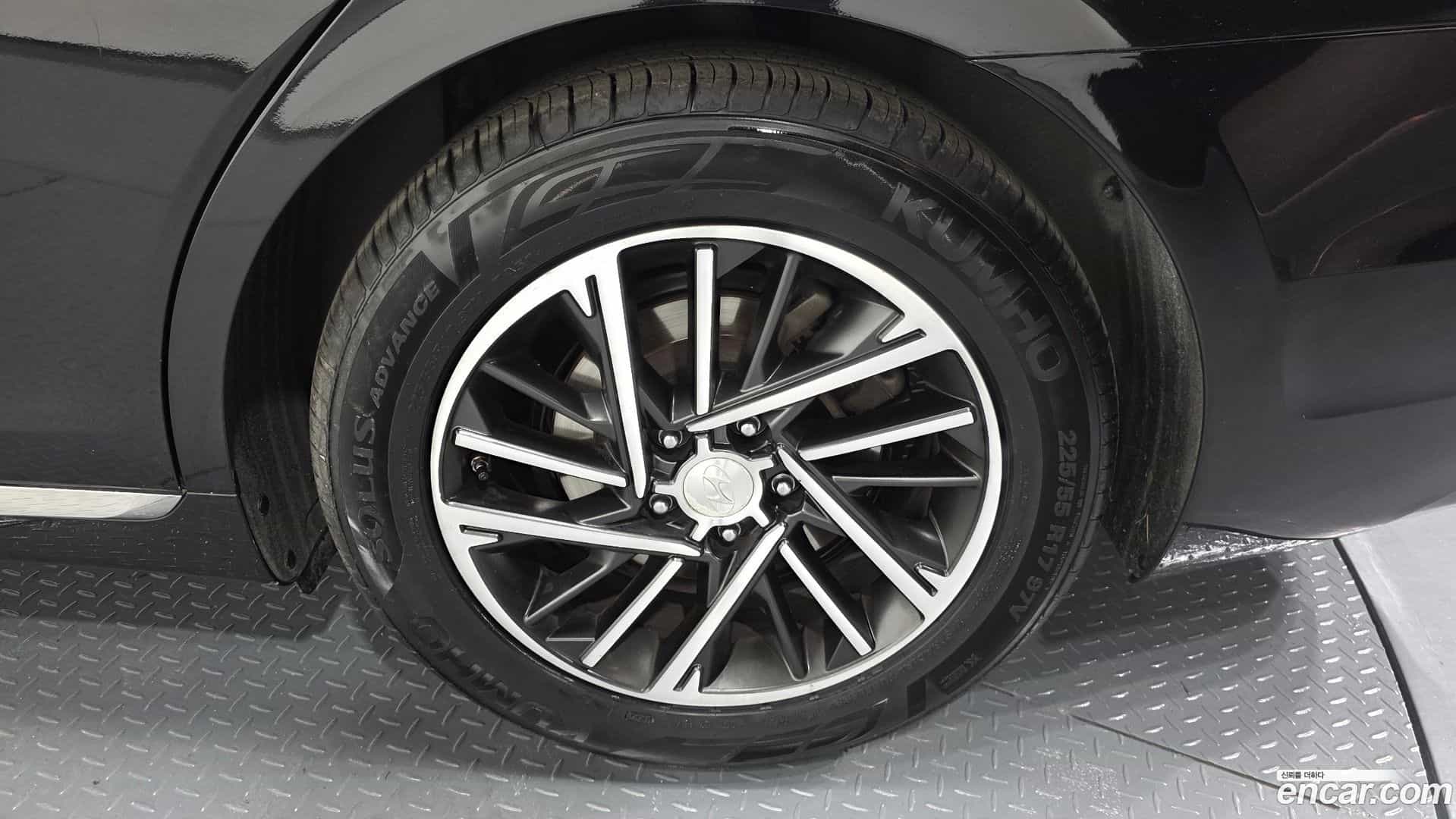 Grandeur Hyundai 2022.3-OUTER-031