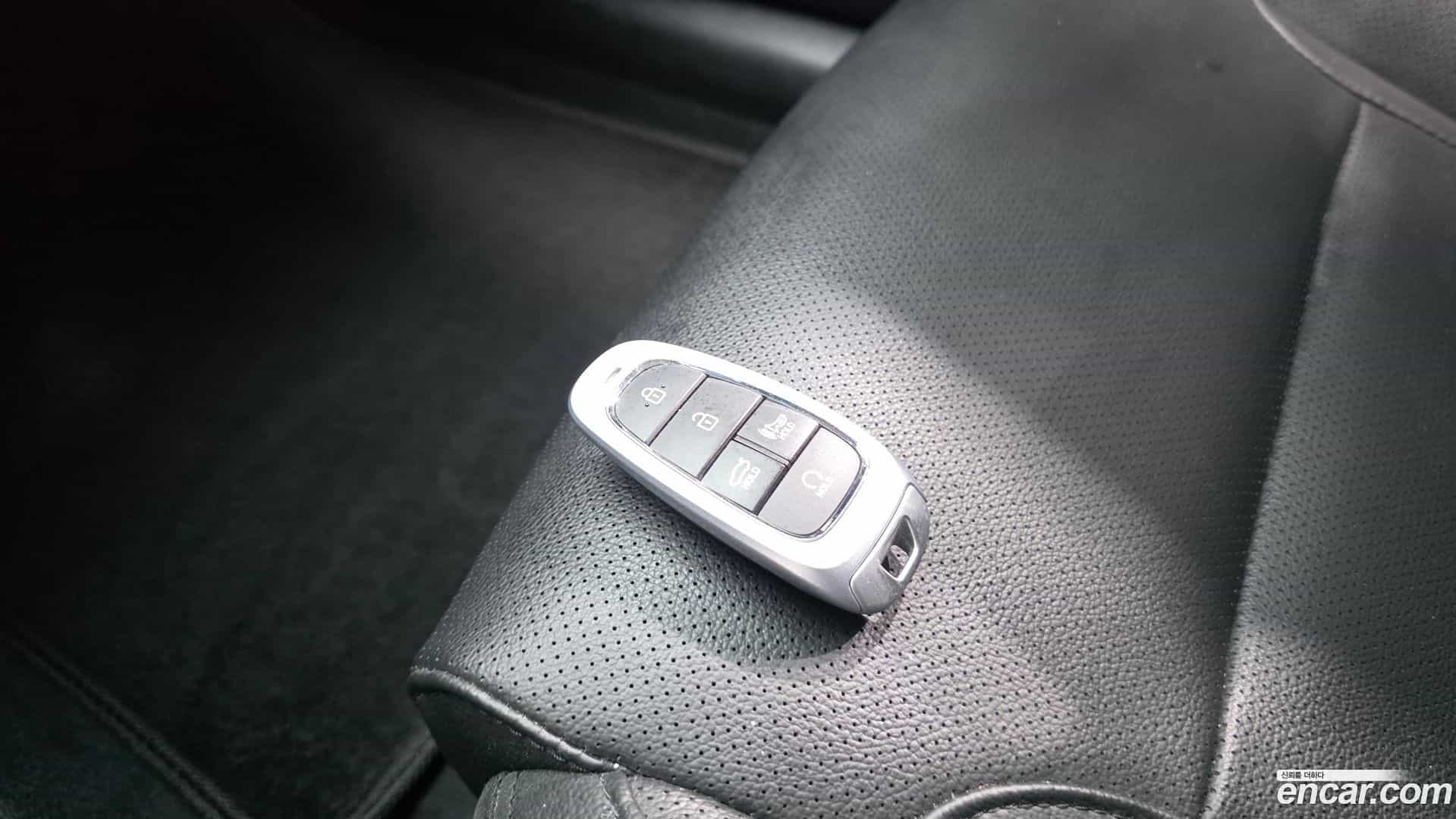 Grandeur Hyundai 2022.3-OPTION-042
