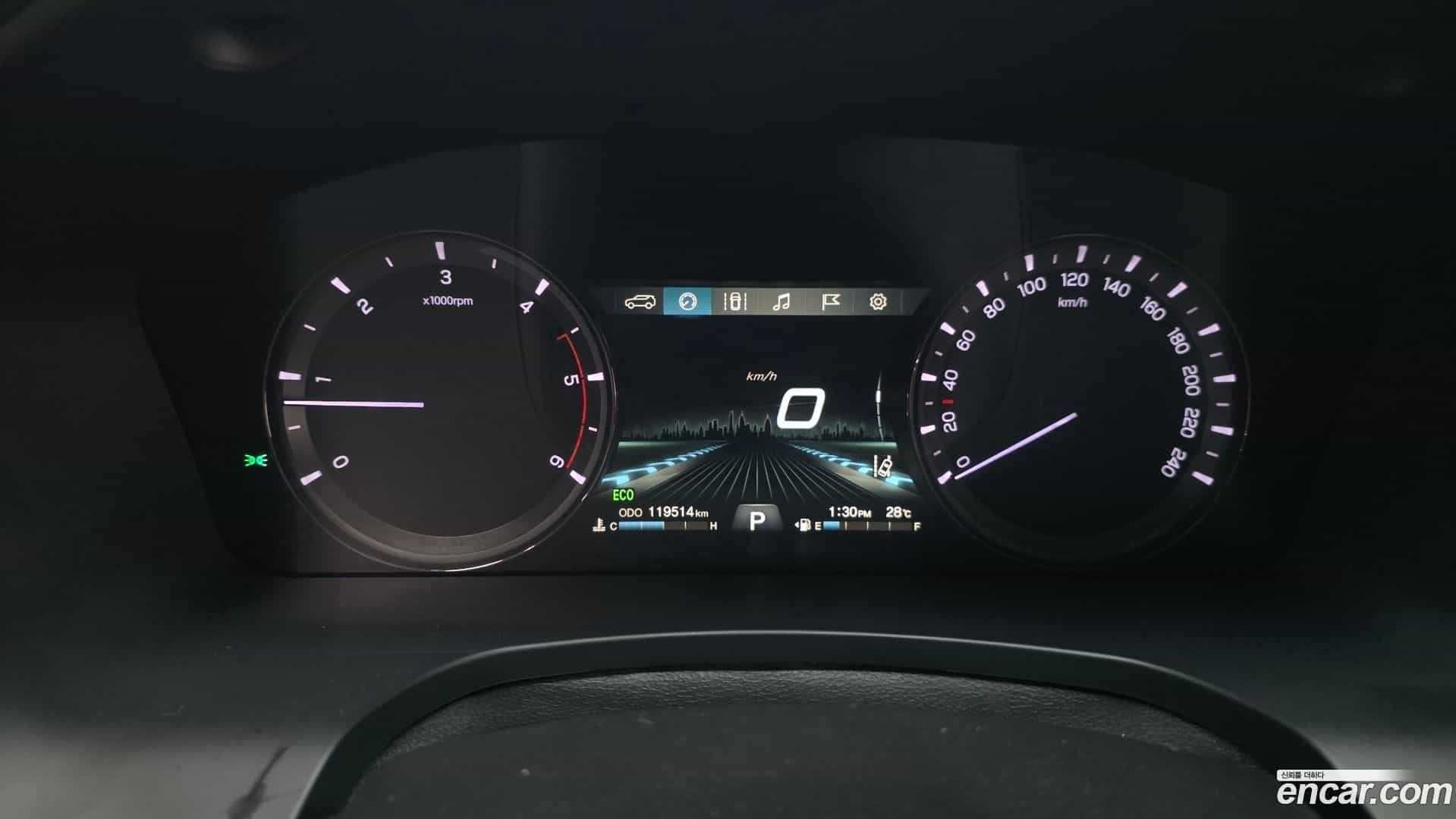 Rexton KG Mobility 2020.8-INNER-008