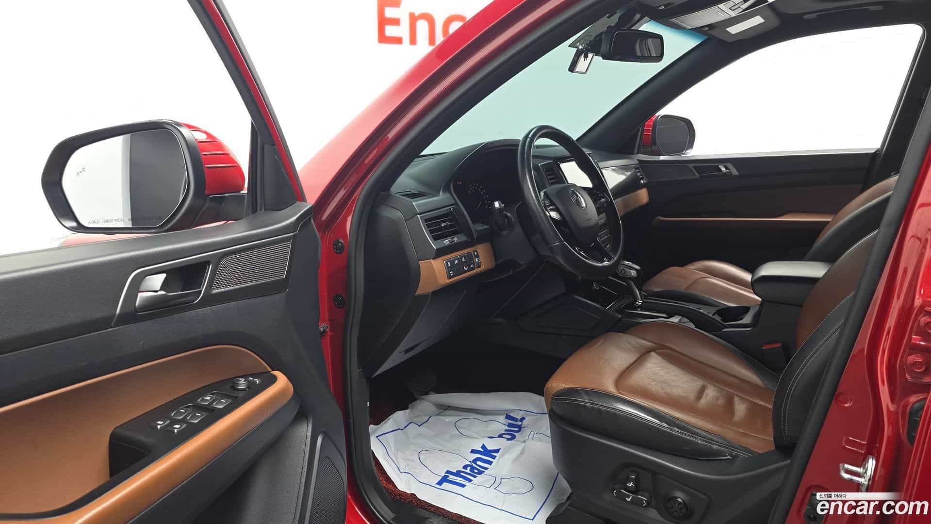 Rexton KG Mobility 2020.8-INNER-010