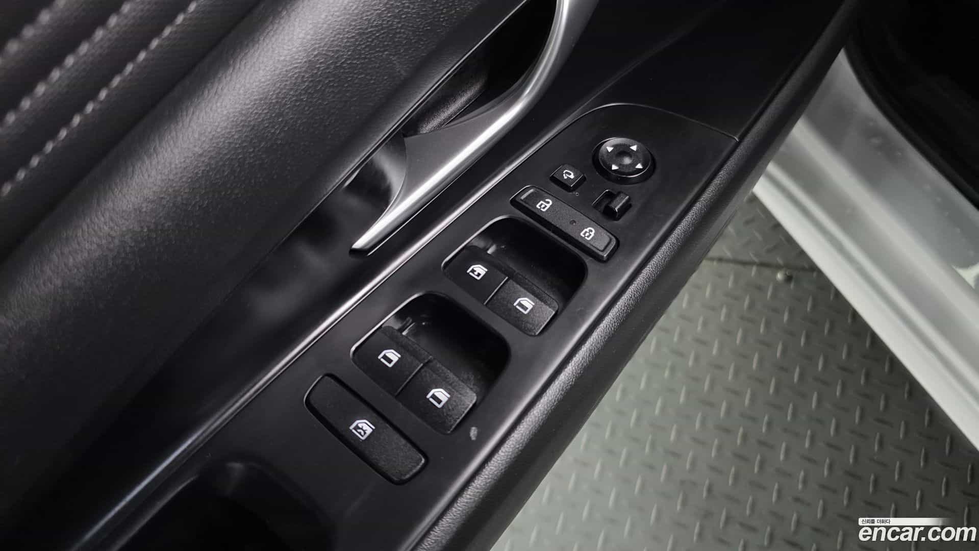 AVANTE Hyundai 2020.5-OPTION-017