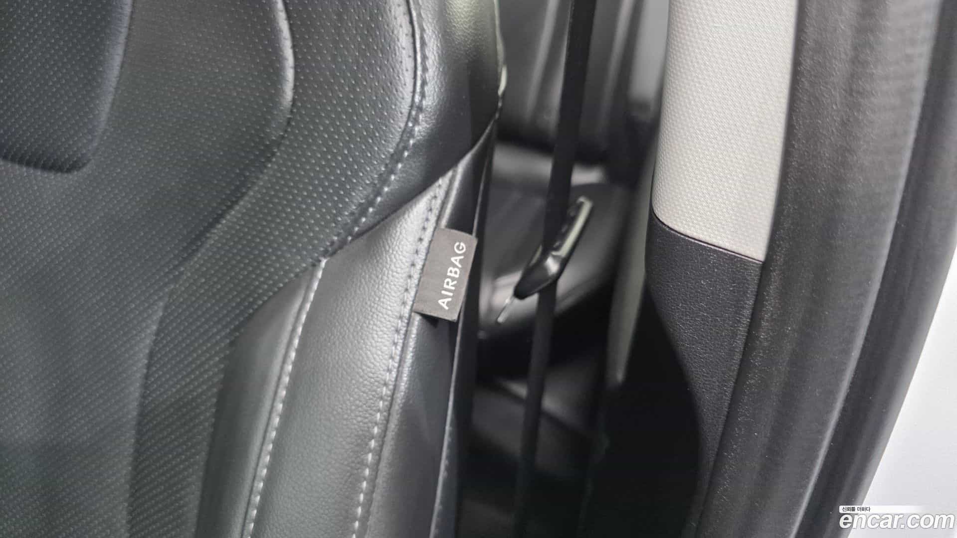 AVANTE Hyundai 2020.5-OPTION-041